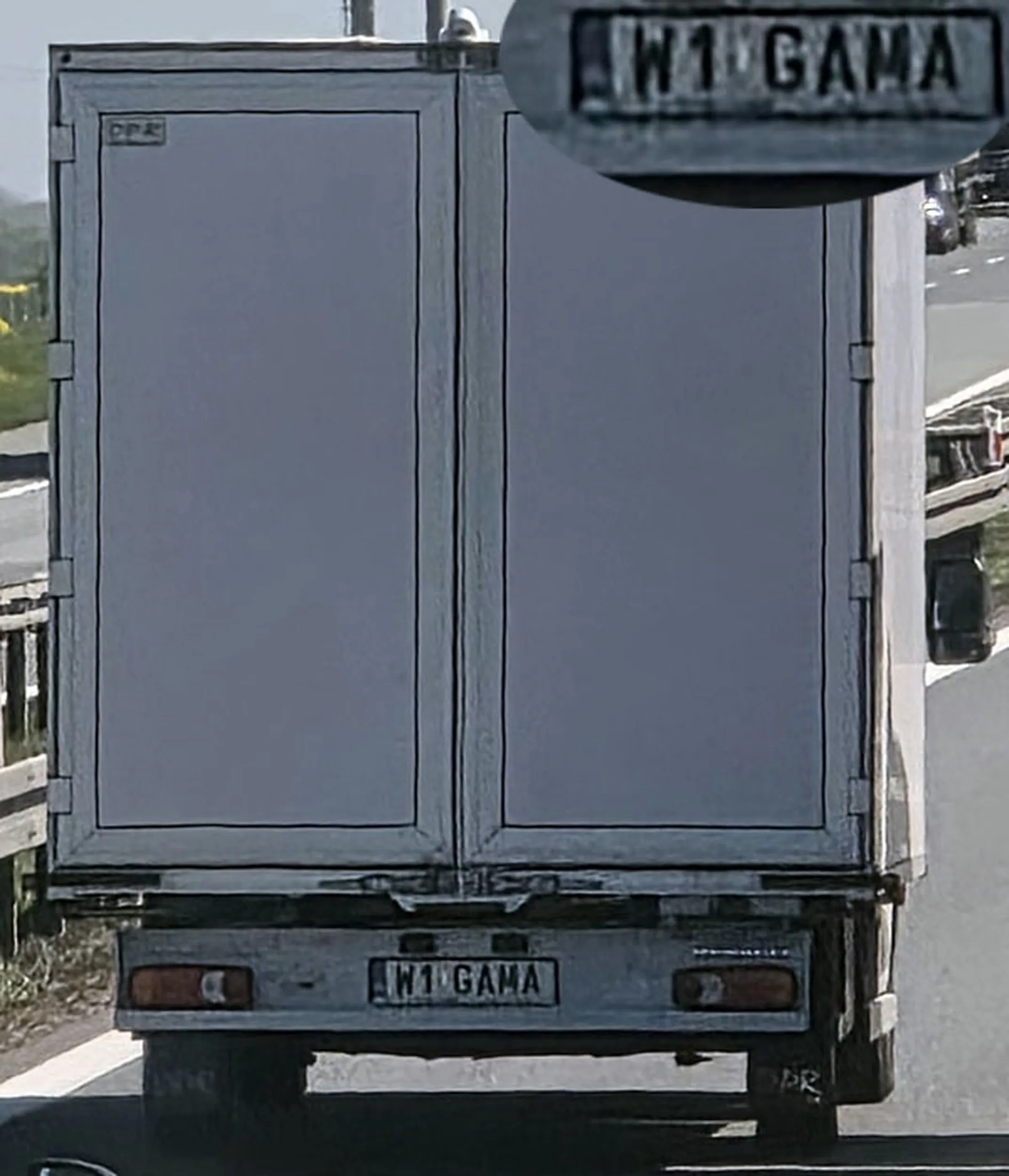 Fajny numer, blacha W1 GAMA