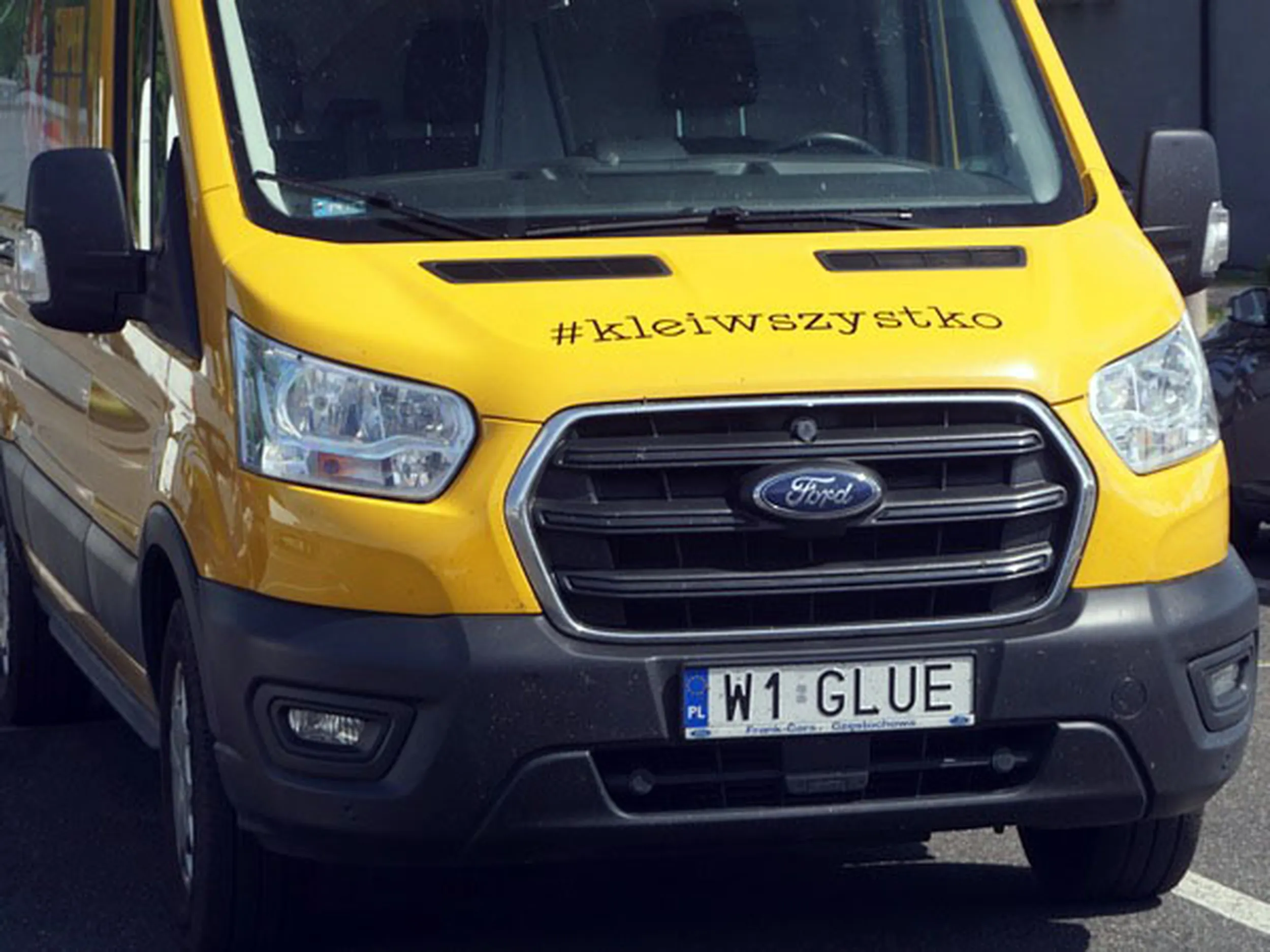 Fajny numer, blacha W1 GLUE