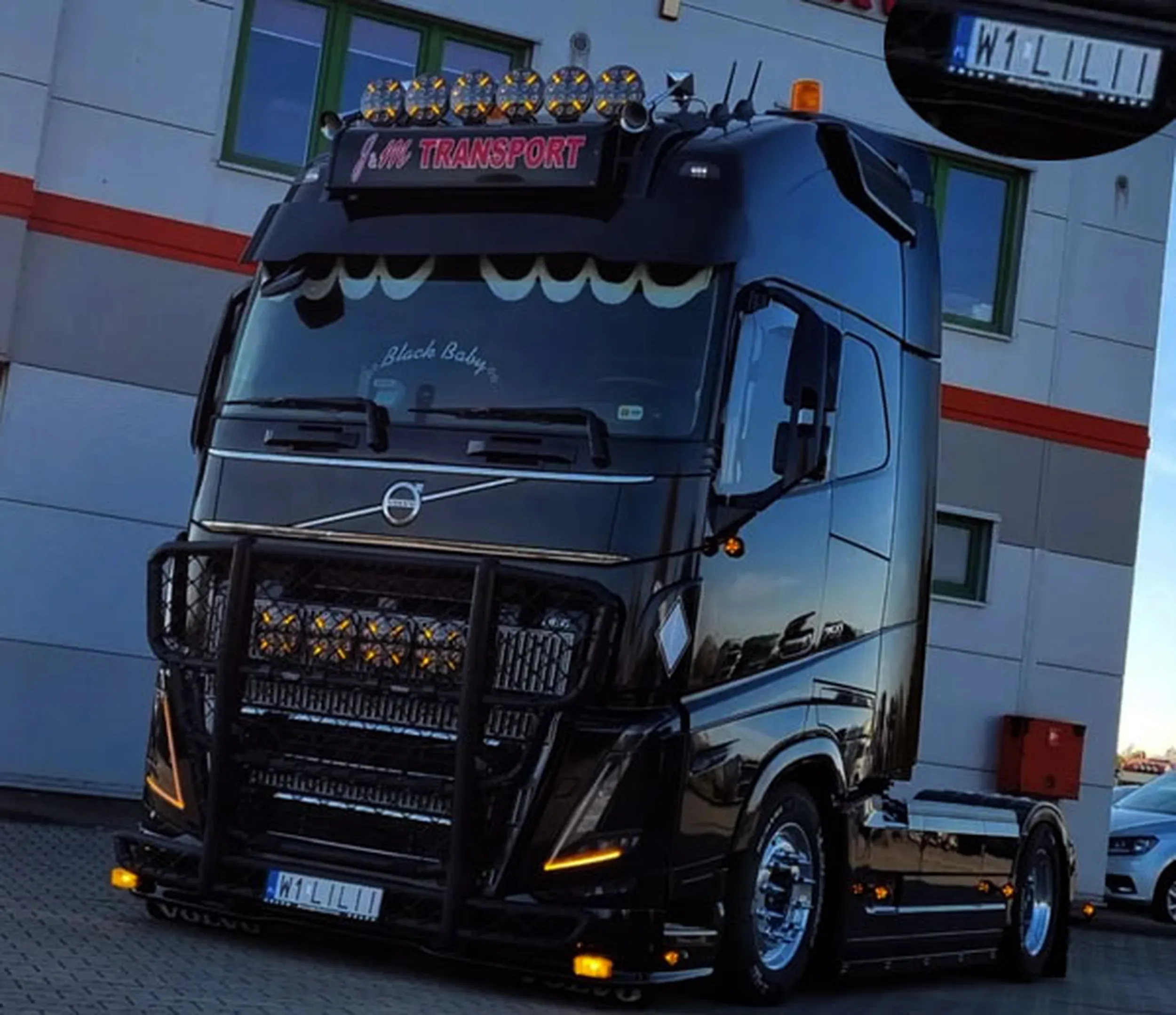 Fajny numer, blacha W1 LILII