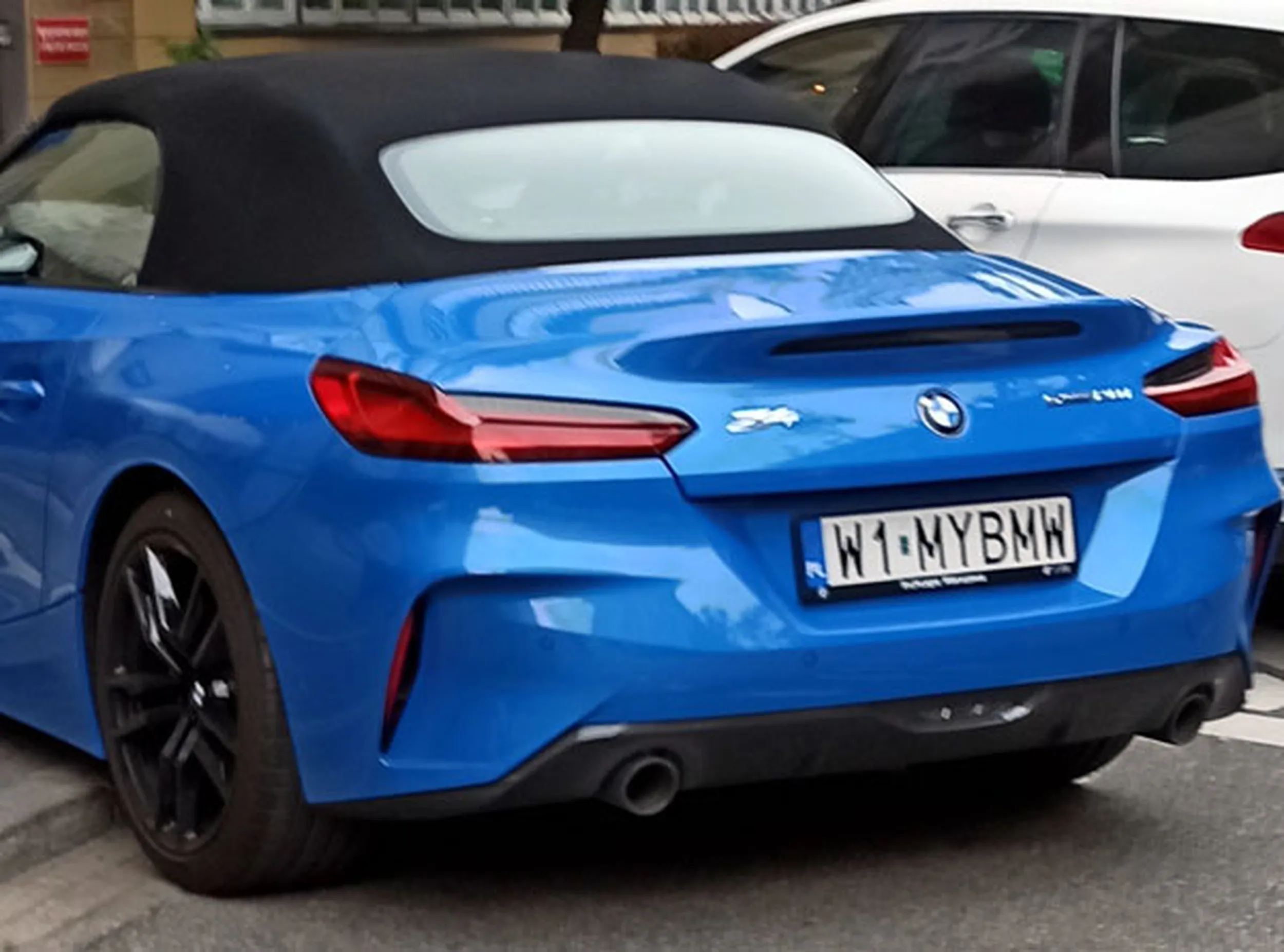 Fajny numer, blacha W1 MYBMW