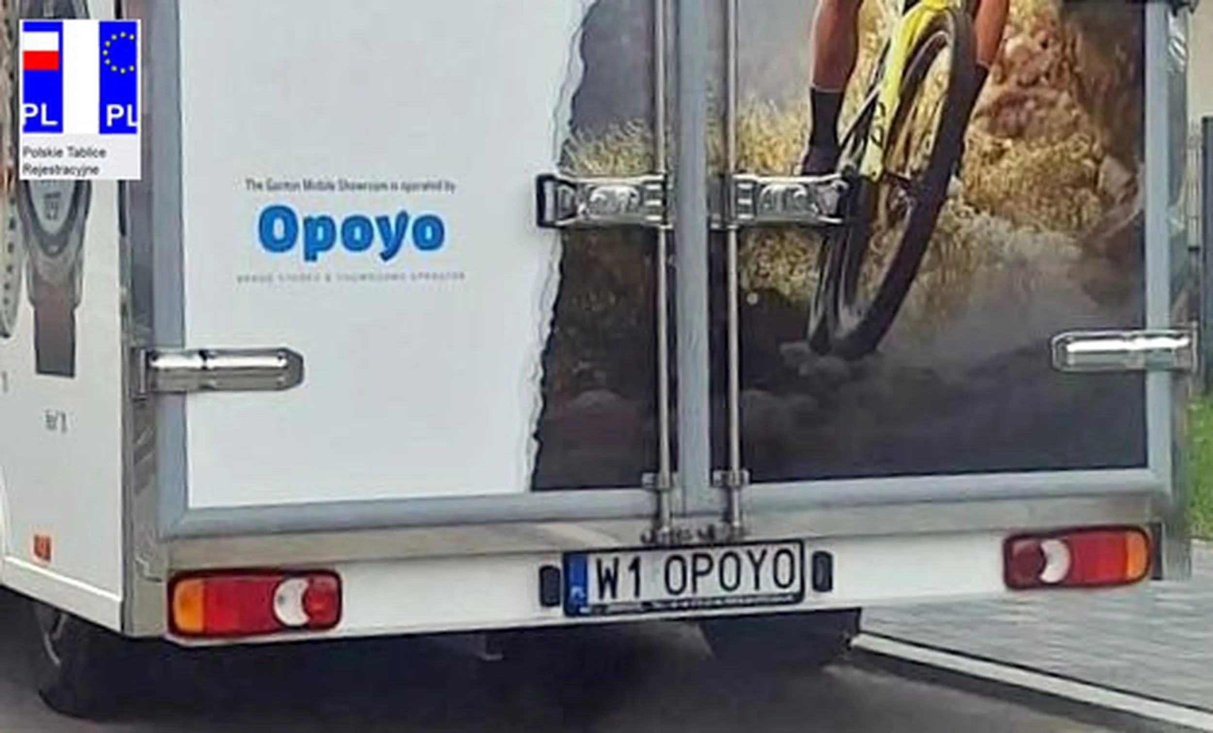 Fajny numer, blacha W1 OPOYO