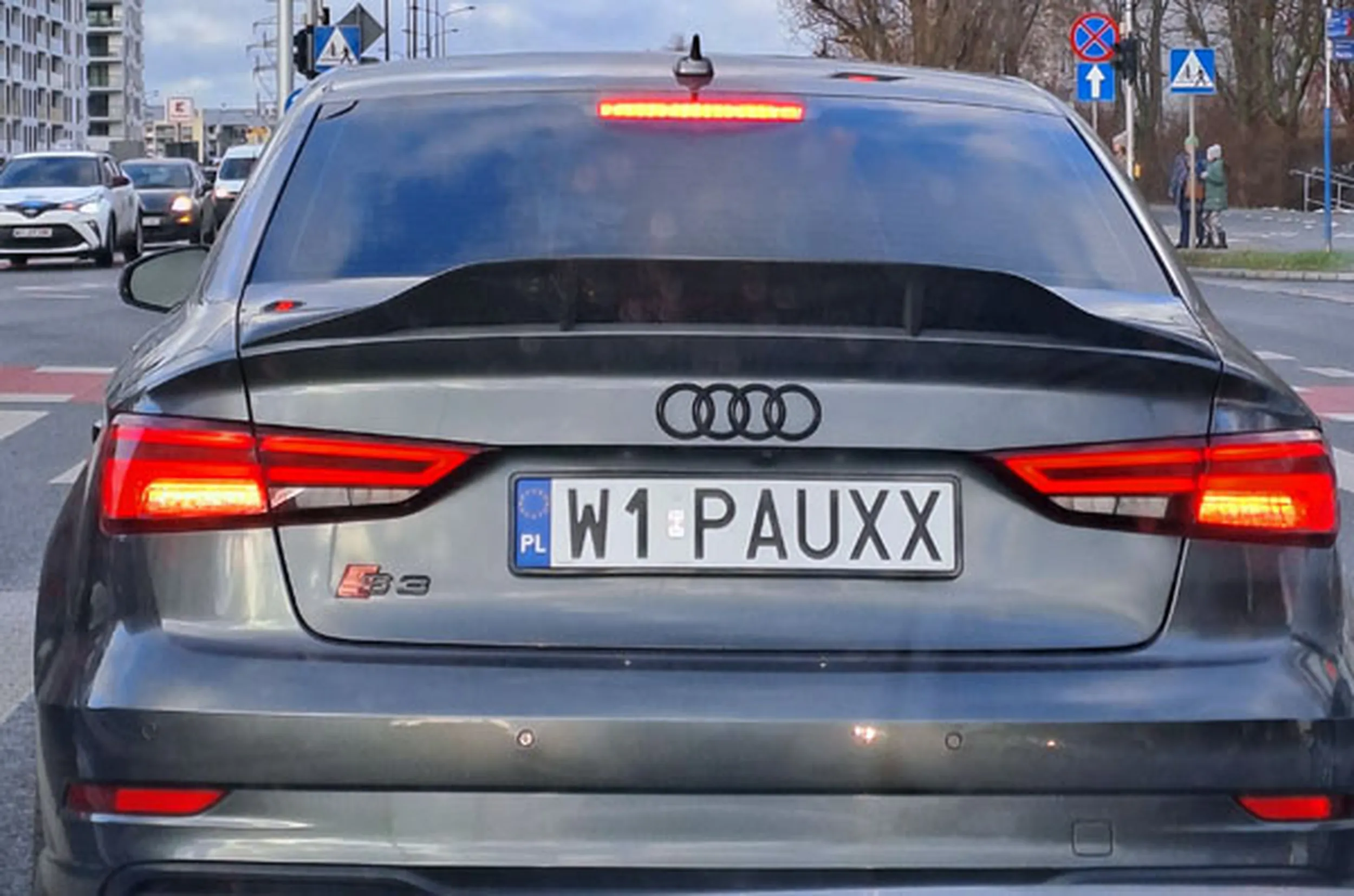 Fajny numer, blacha W1 PAUXX