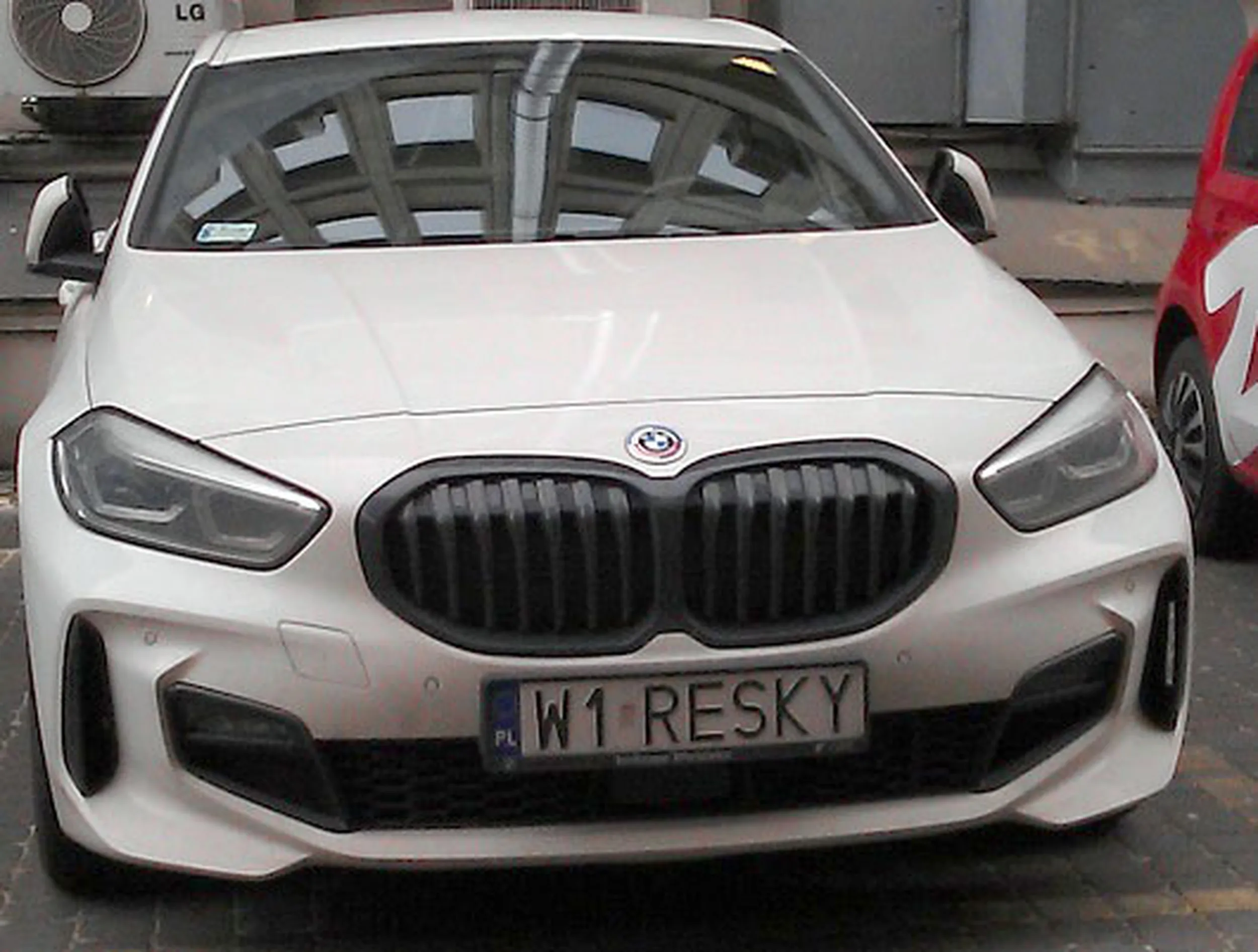 Fajny numer, blacha W1 RESKY