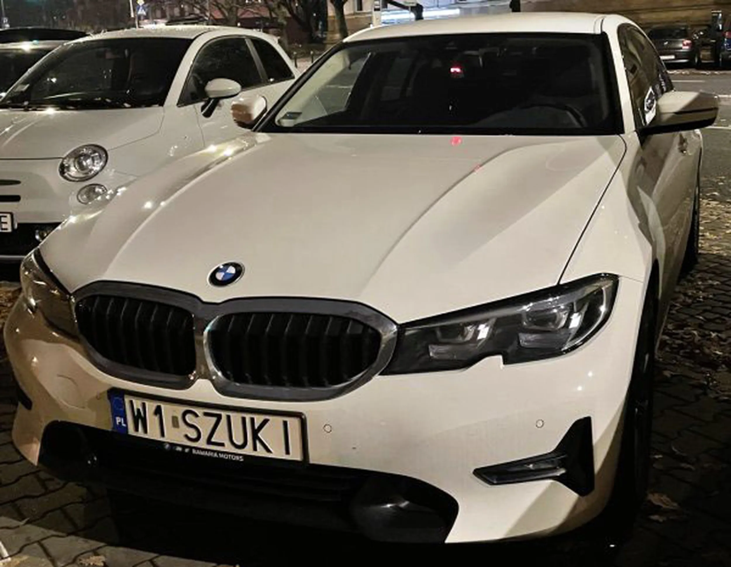 Fajny numer, blacha W1 SZUKI