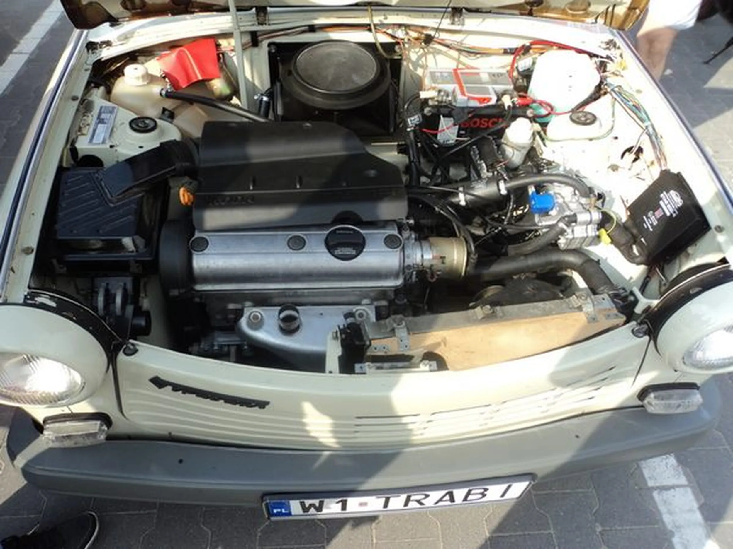 Fajny numer, blacha W1 TRABI