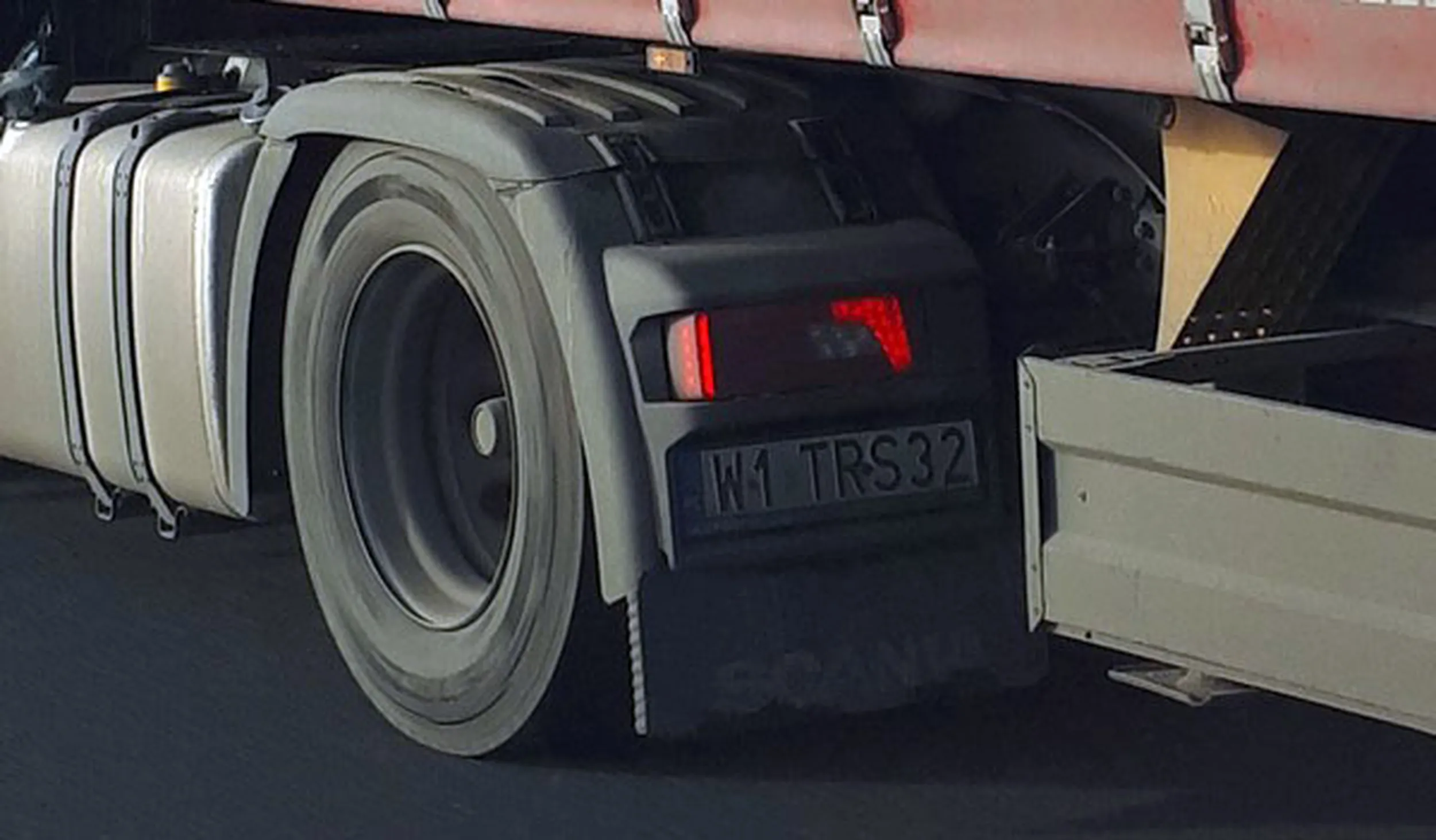 Fajny numer, blacha W1 TRS32