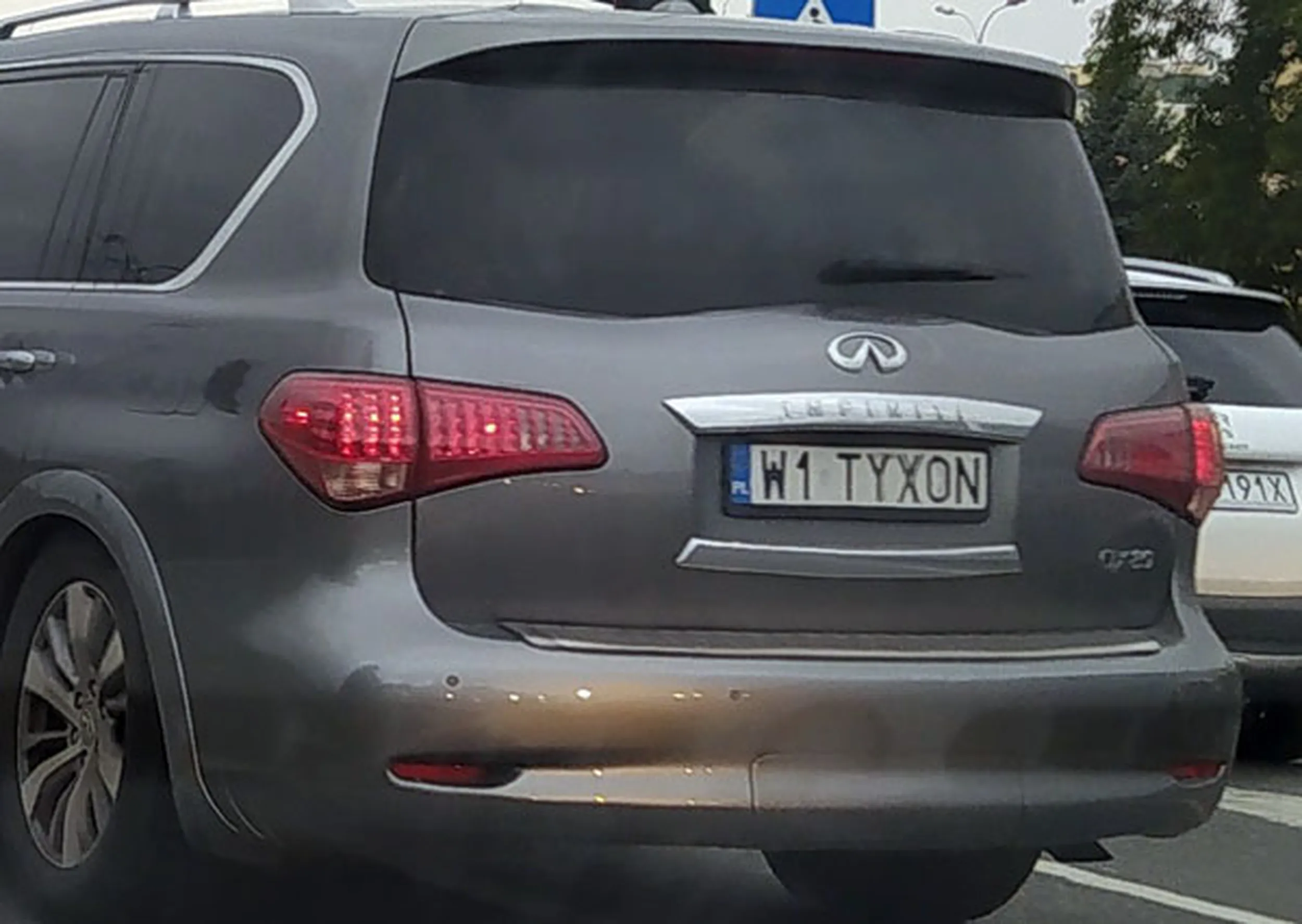 Fajny numer, blacha W1 TYXON