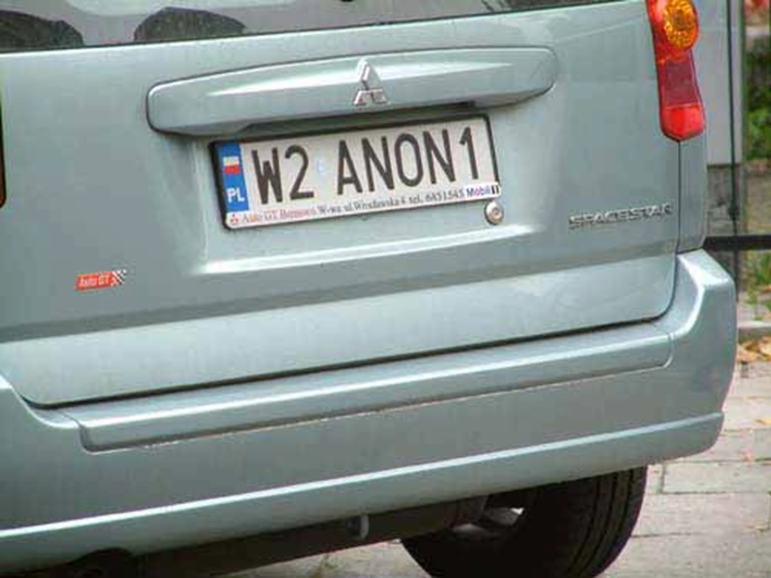 Fajny numer, blacha W2 ANON1