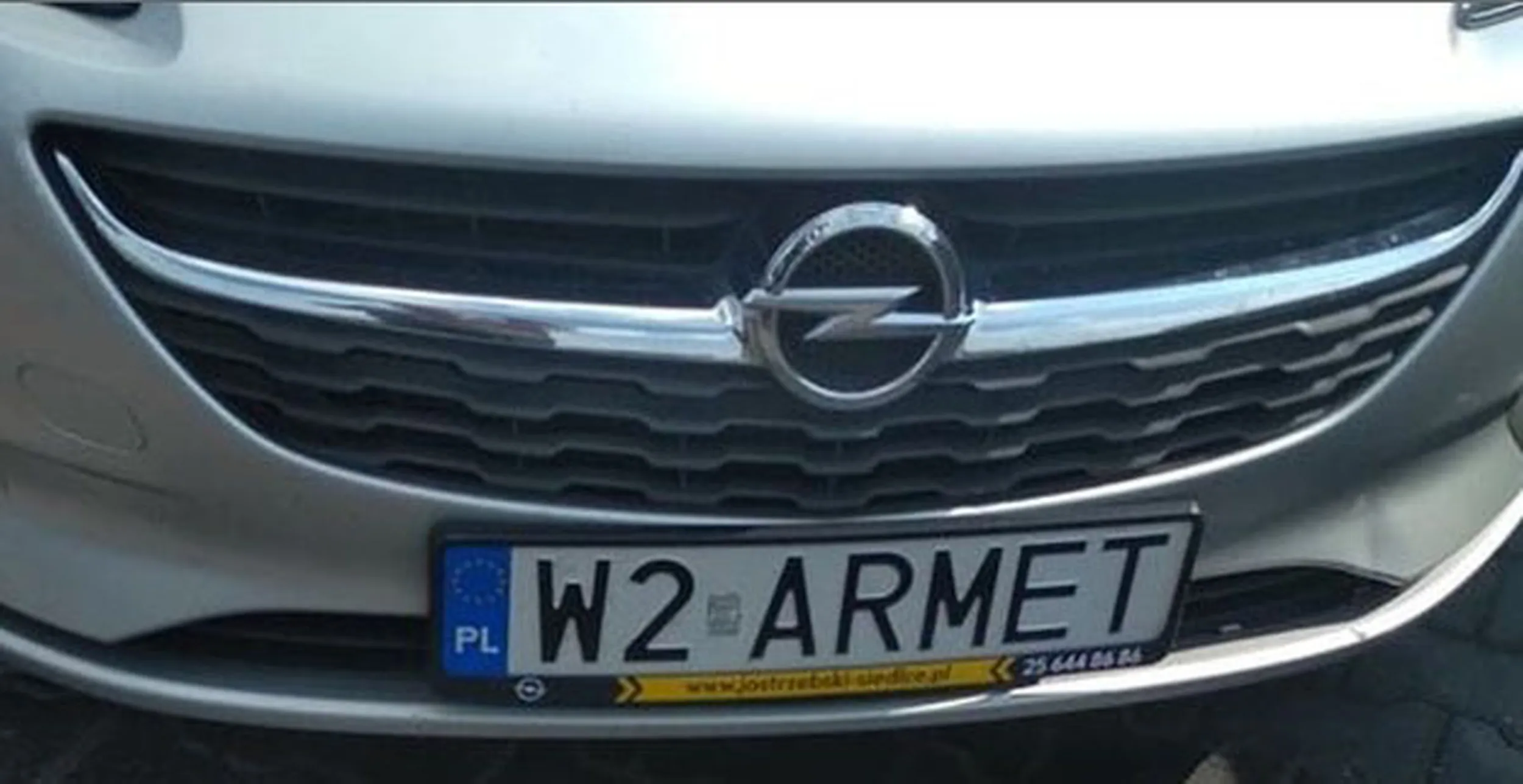 Fajny numer, blacha W2 ARMET