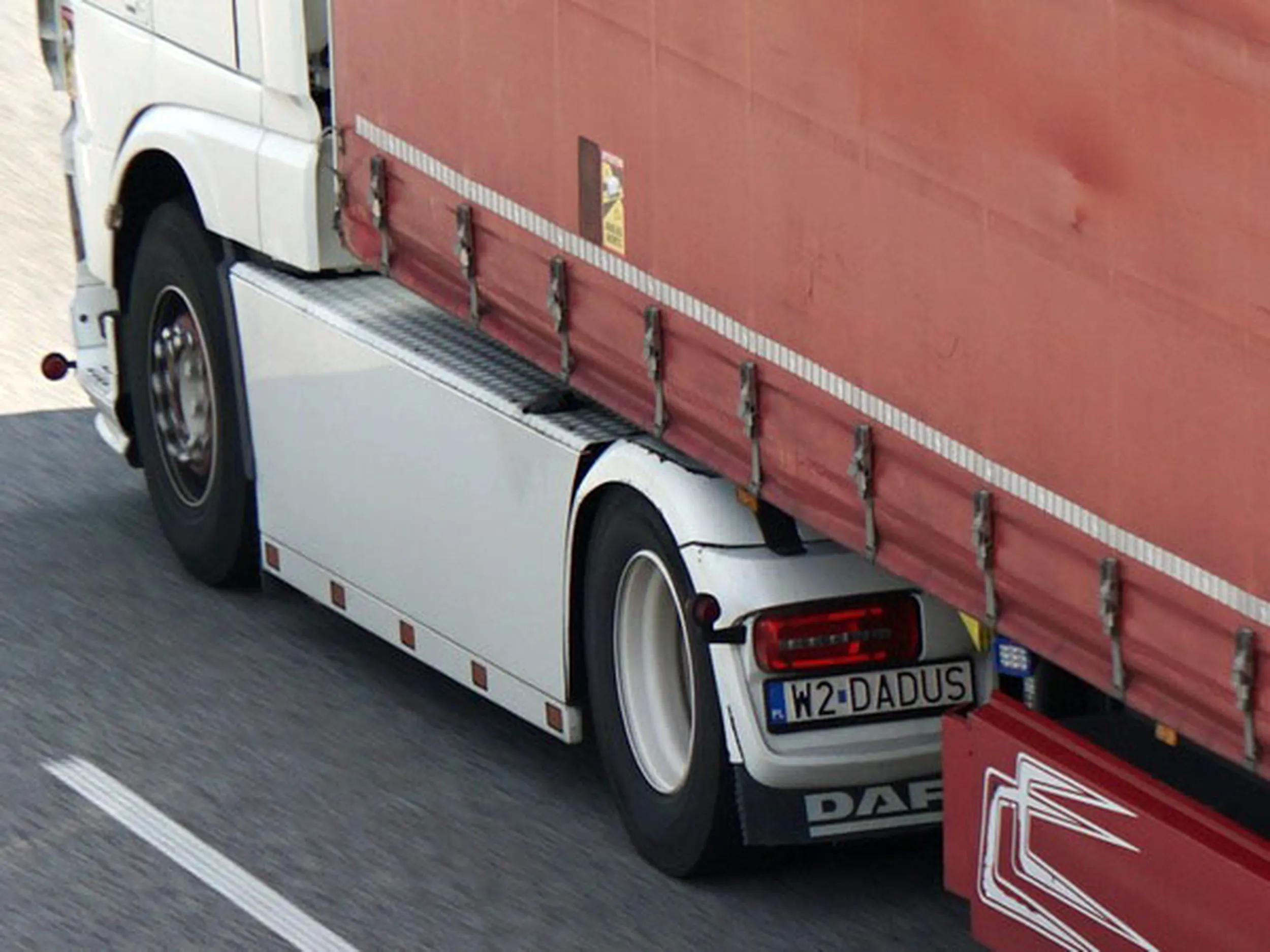 Fajny numer, blacha W2 DADUS