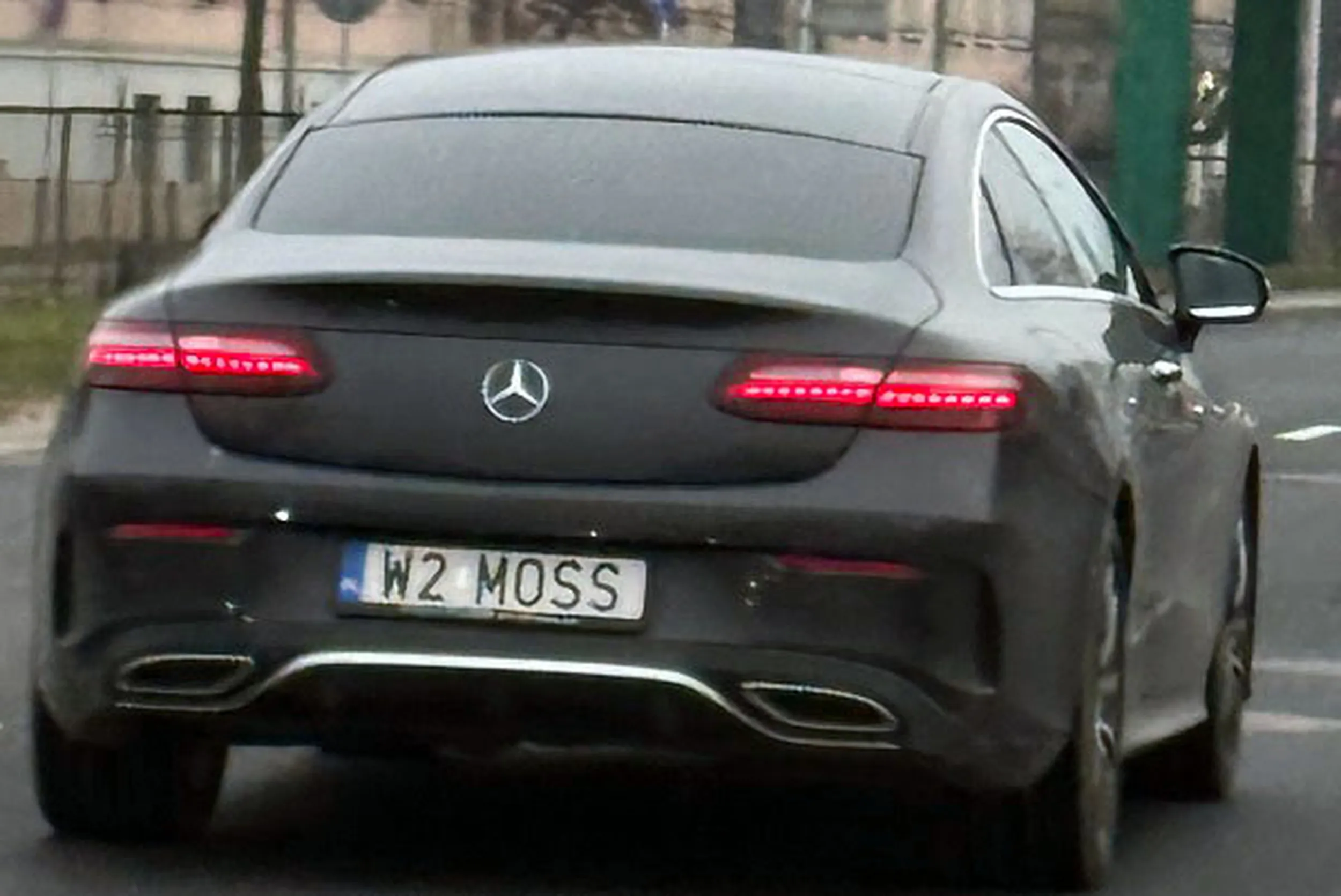 Fajny numer, blacha W2 MOSS