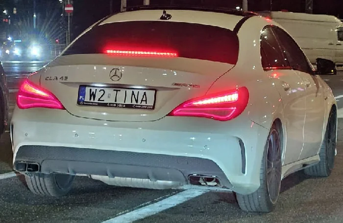 Fajny numer, blacha W2 TINA