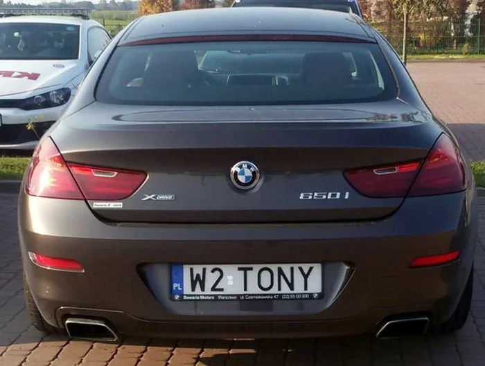 Fajny numer, blacha W2 TONY