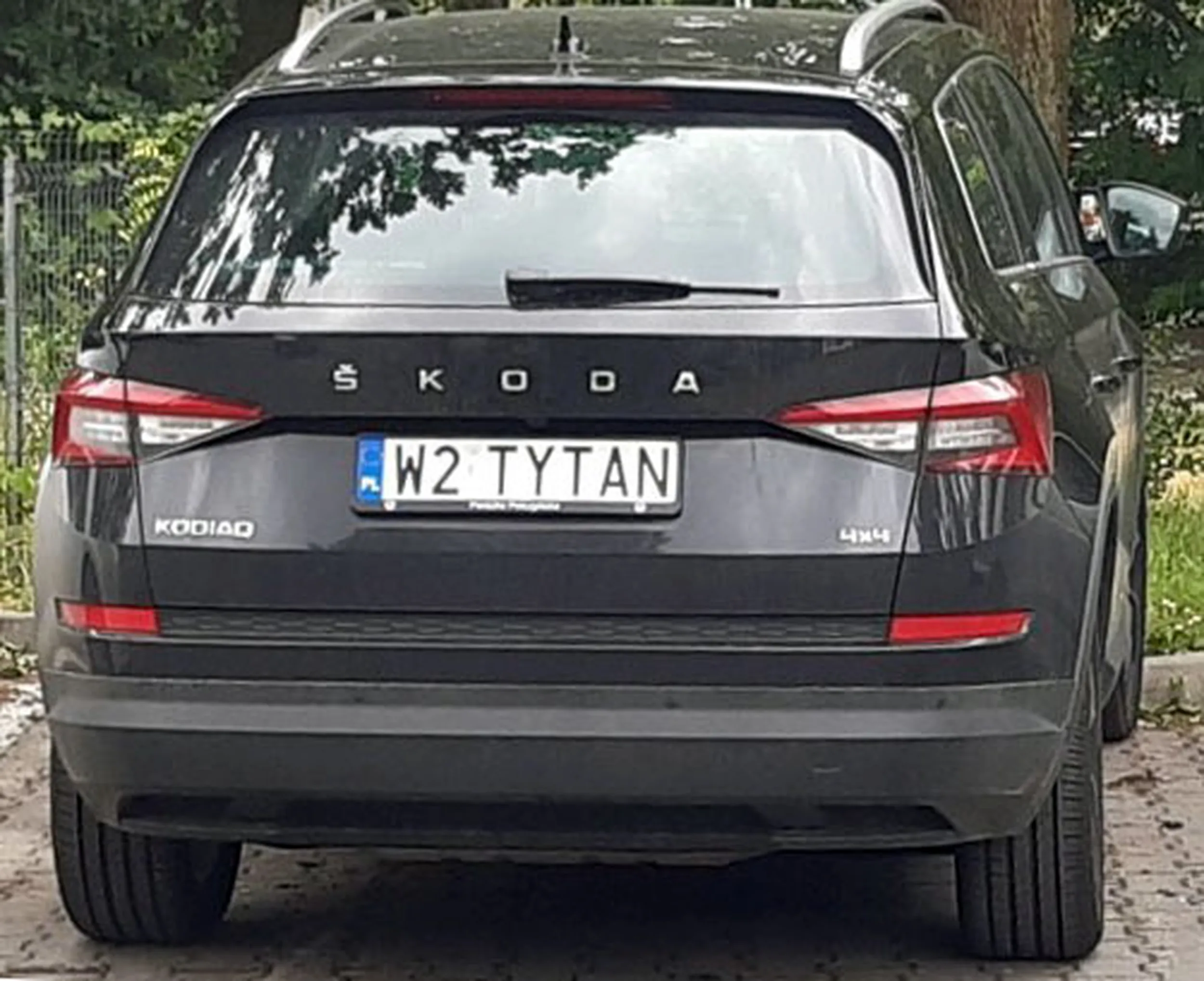 Fajny numer, blacha W2 TYTAN