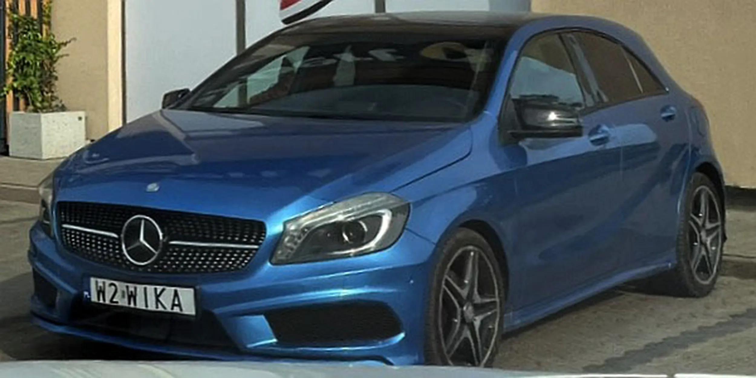 Fajny numer, blacha W2 WIKA