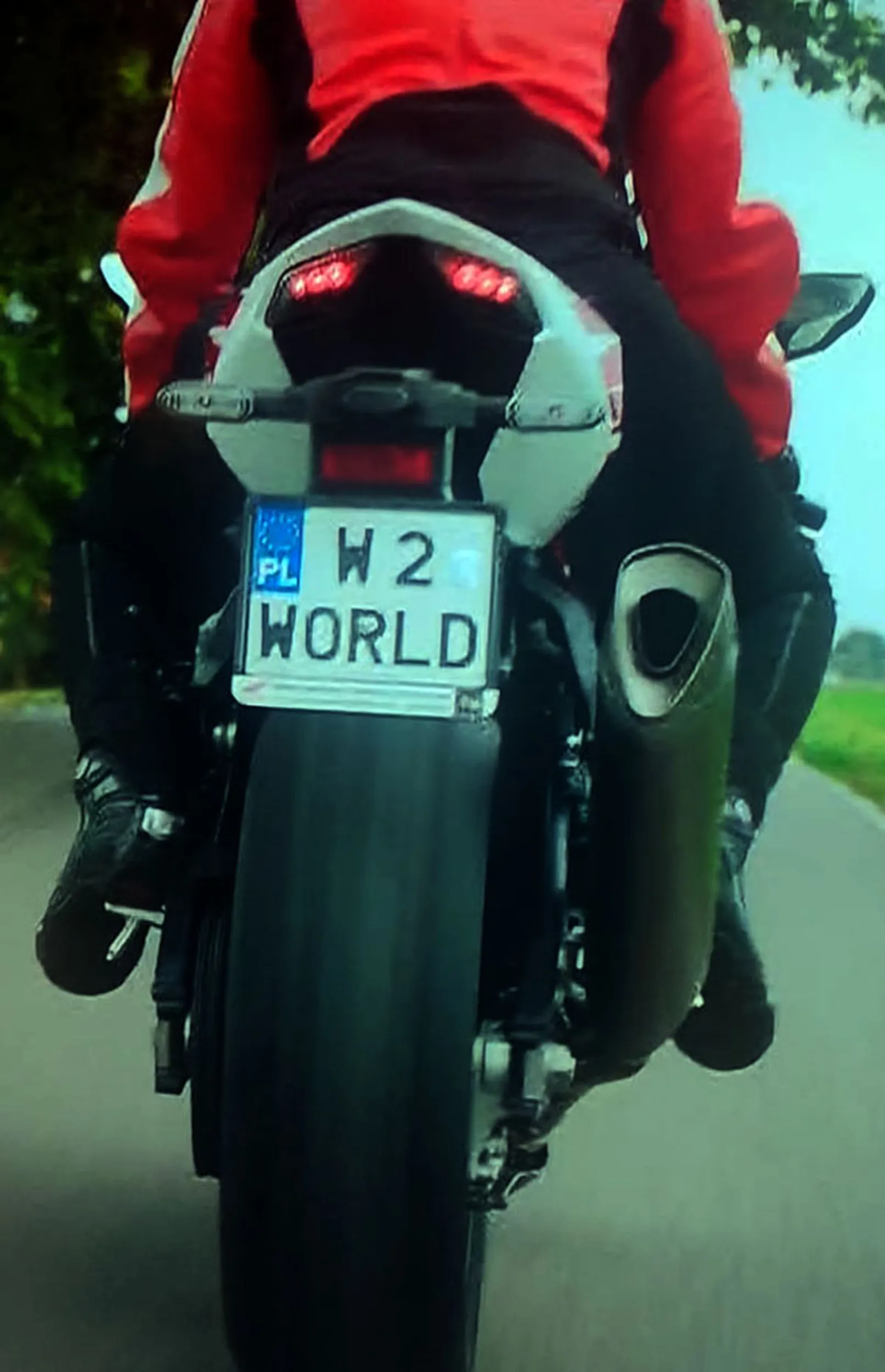 Fajny numer, blacha W2 WORLD