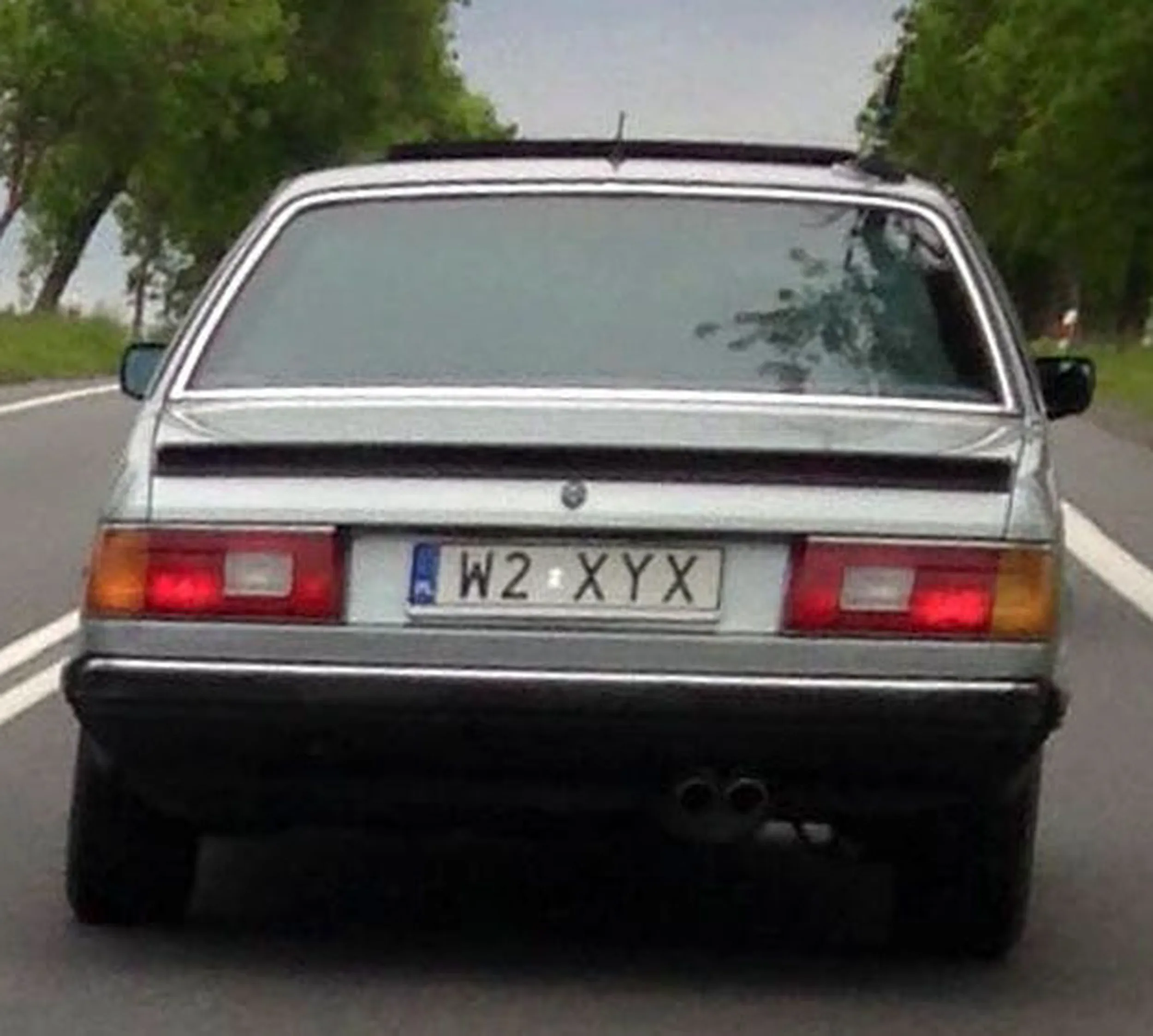 Fajny numer, blacha W2 XYX