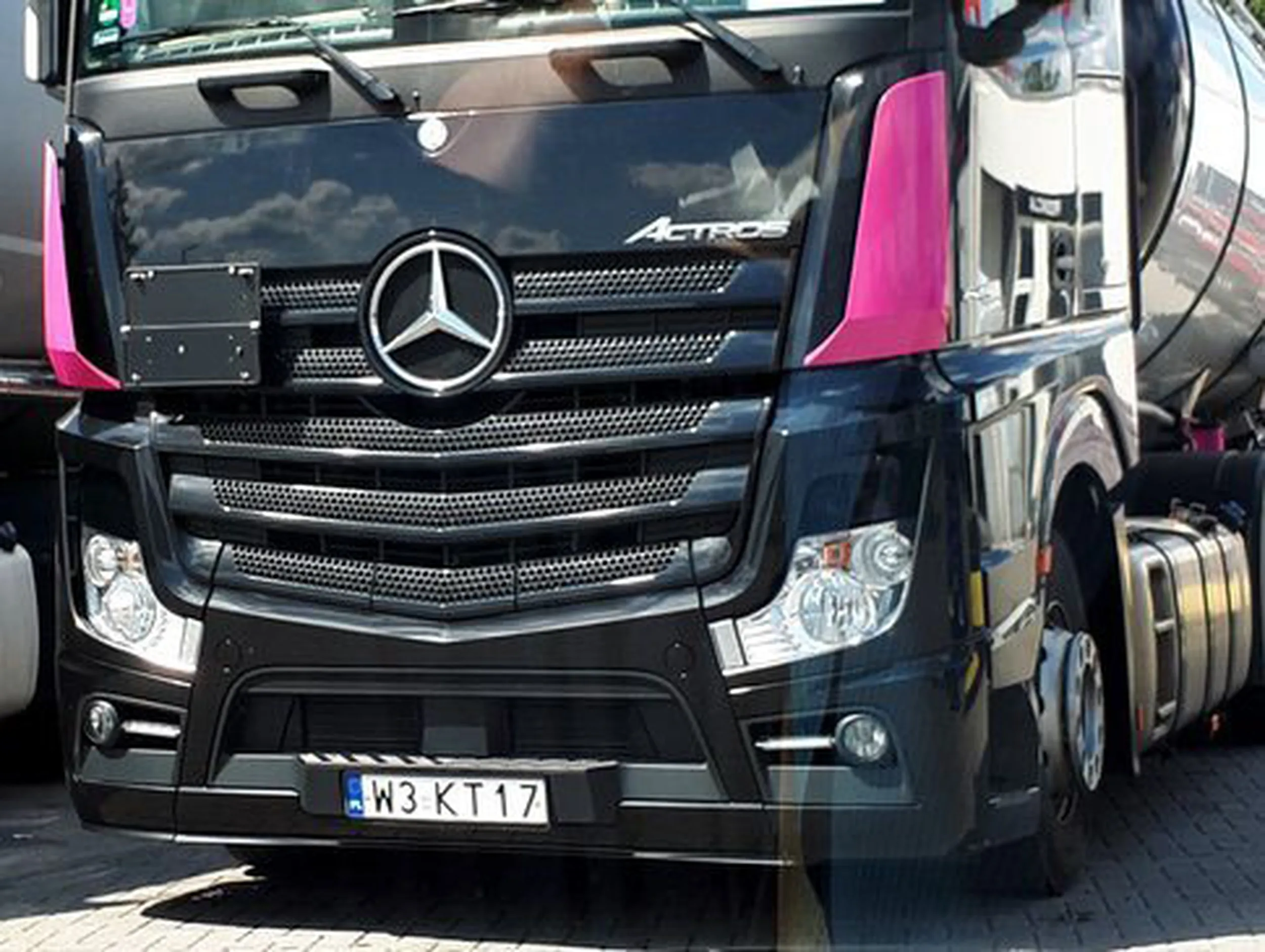 Fajny numer, blacha W3 KT17