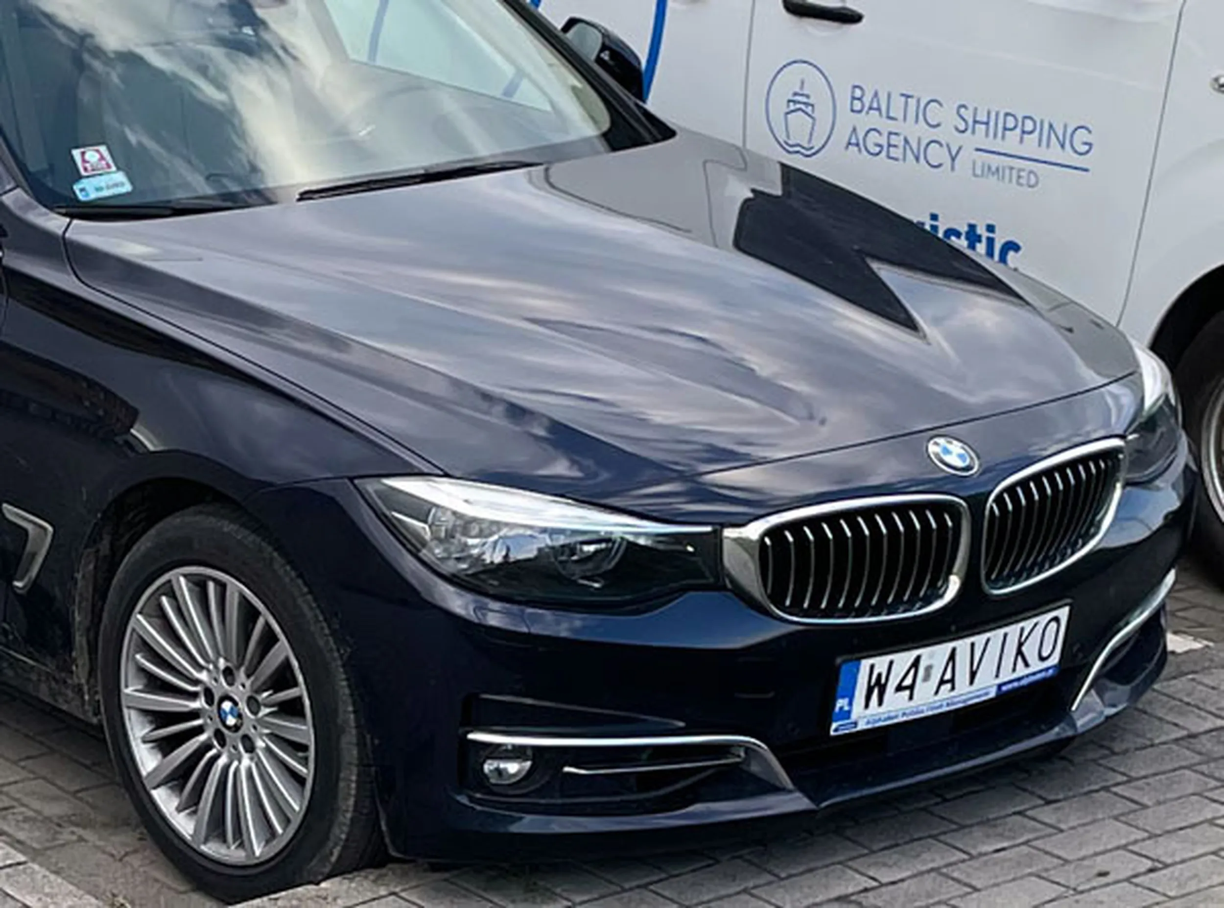 Fajny numer, blacha W4 AVIKO