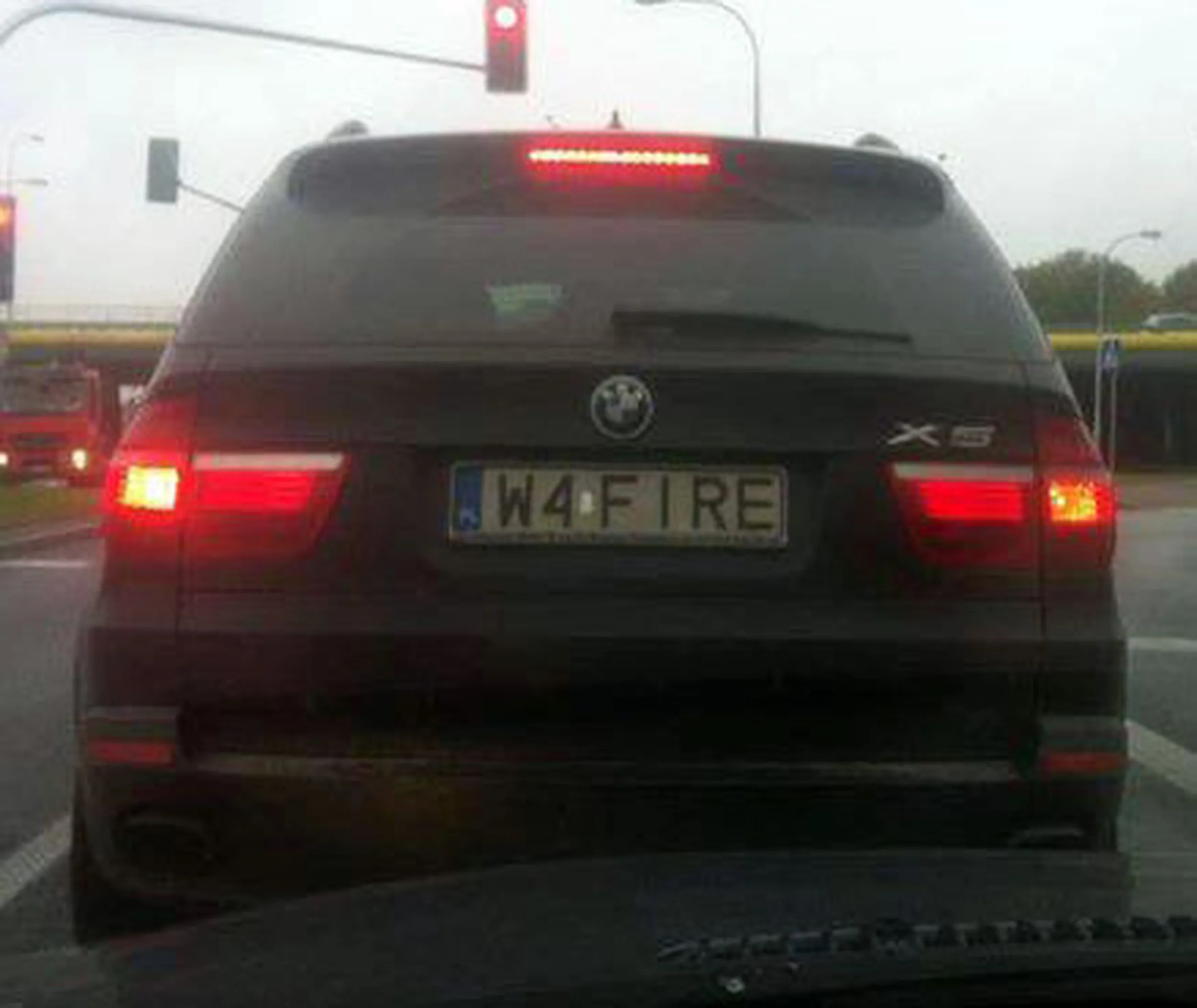 Fajny numer, blacha W4 FIRE