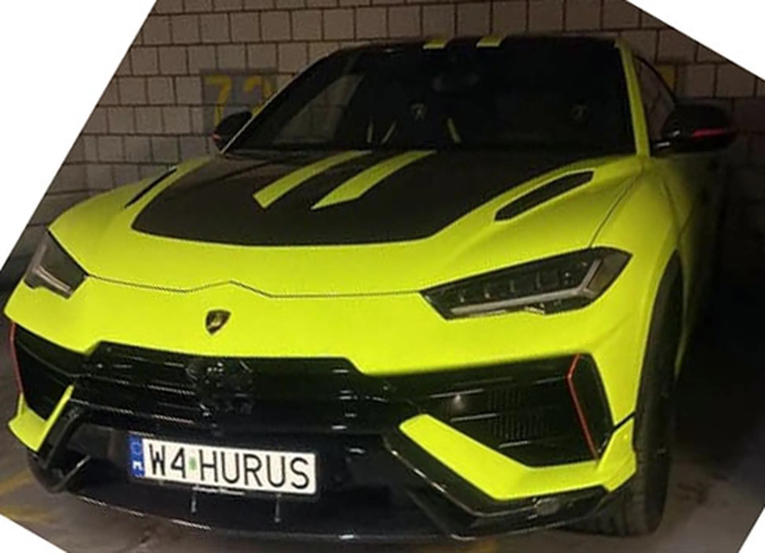 Fajny numer, blacha W4 HURUS