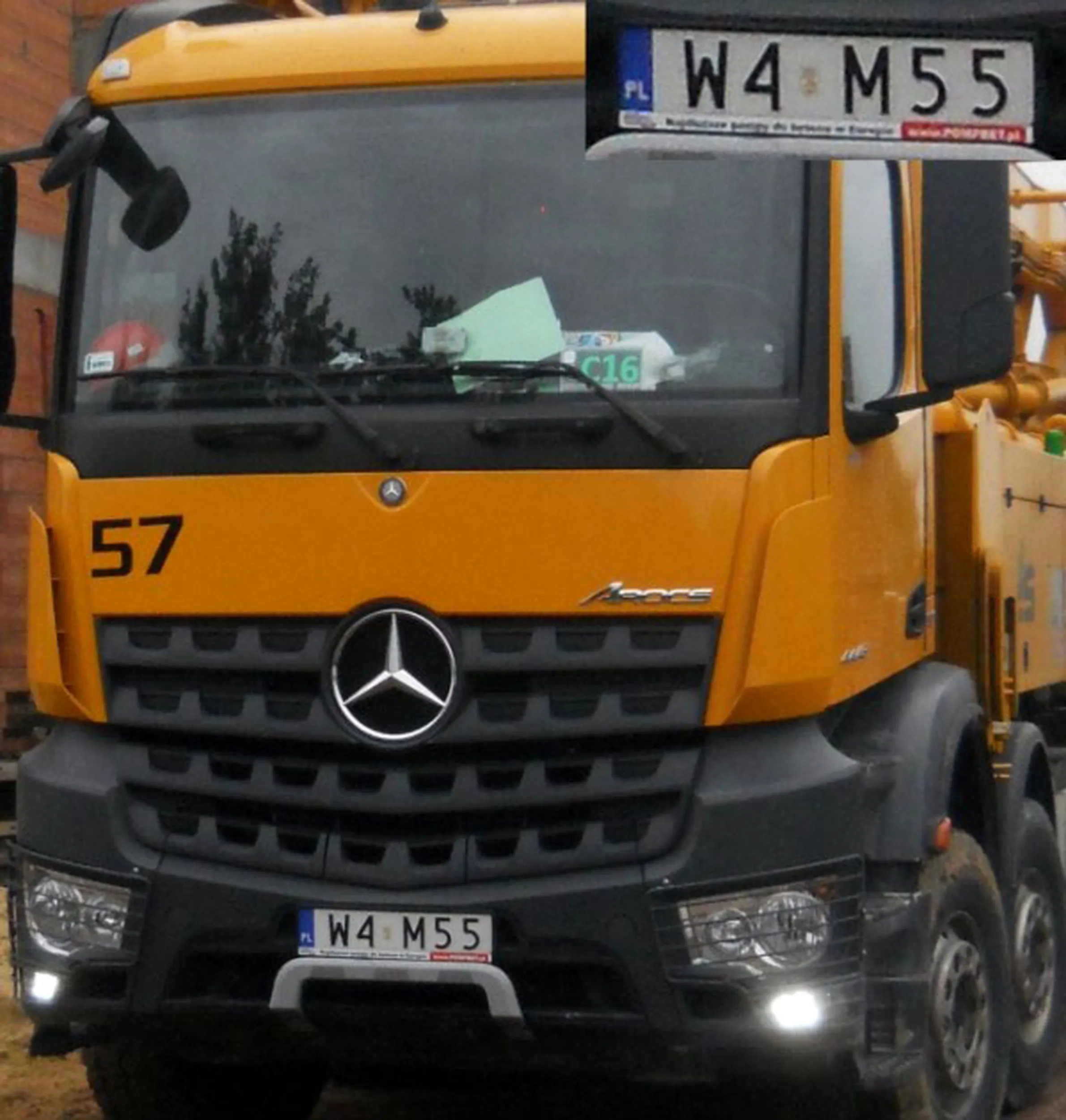 Fajny numer, blacha W4 M55