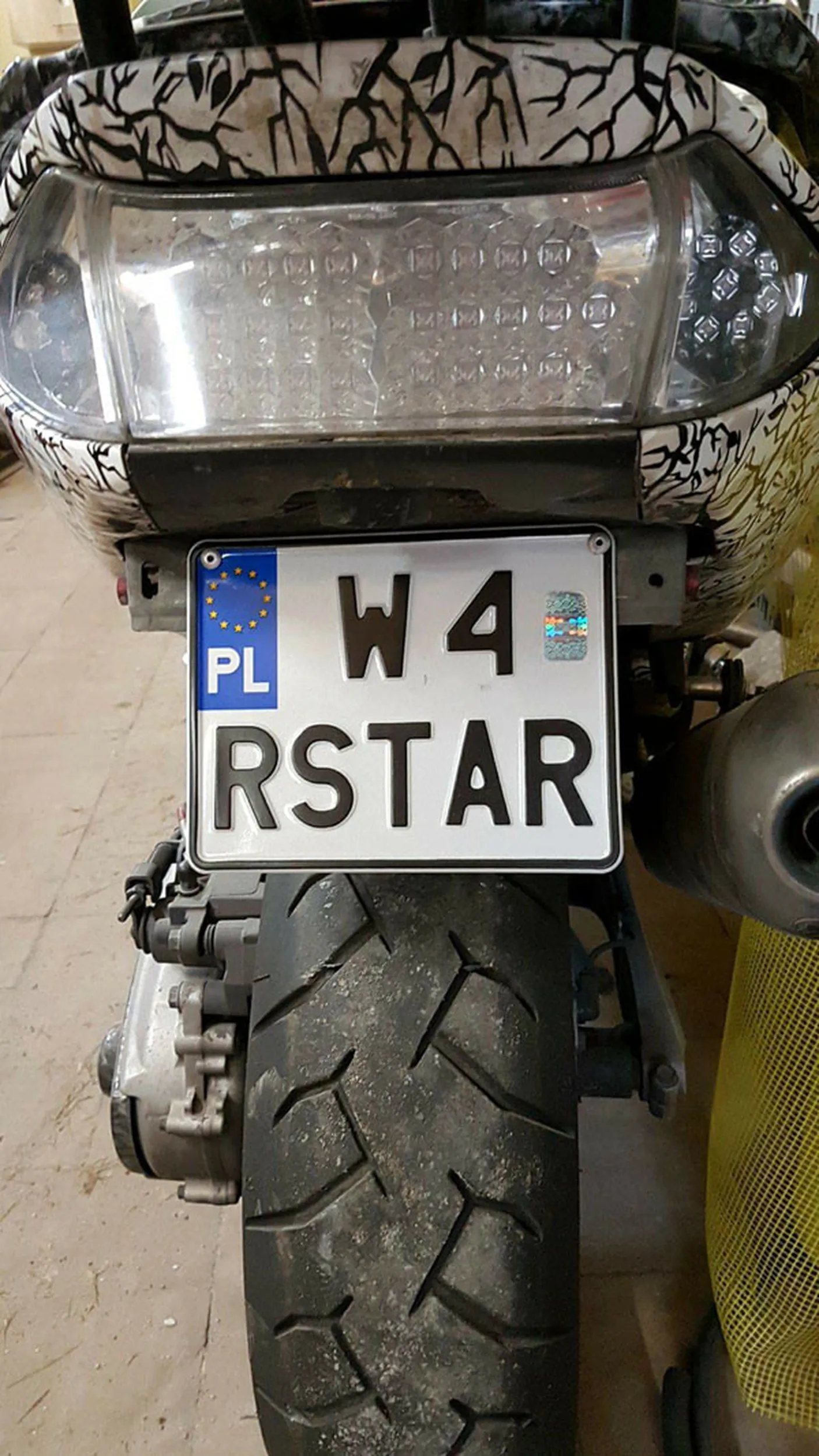 Fajny numer, blacha W4 RSTAR