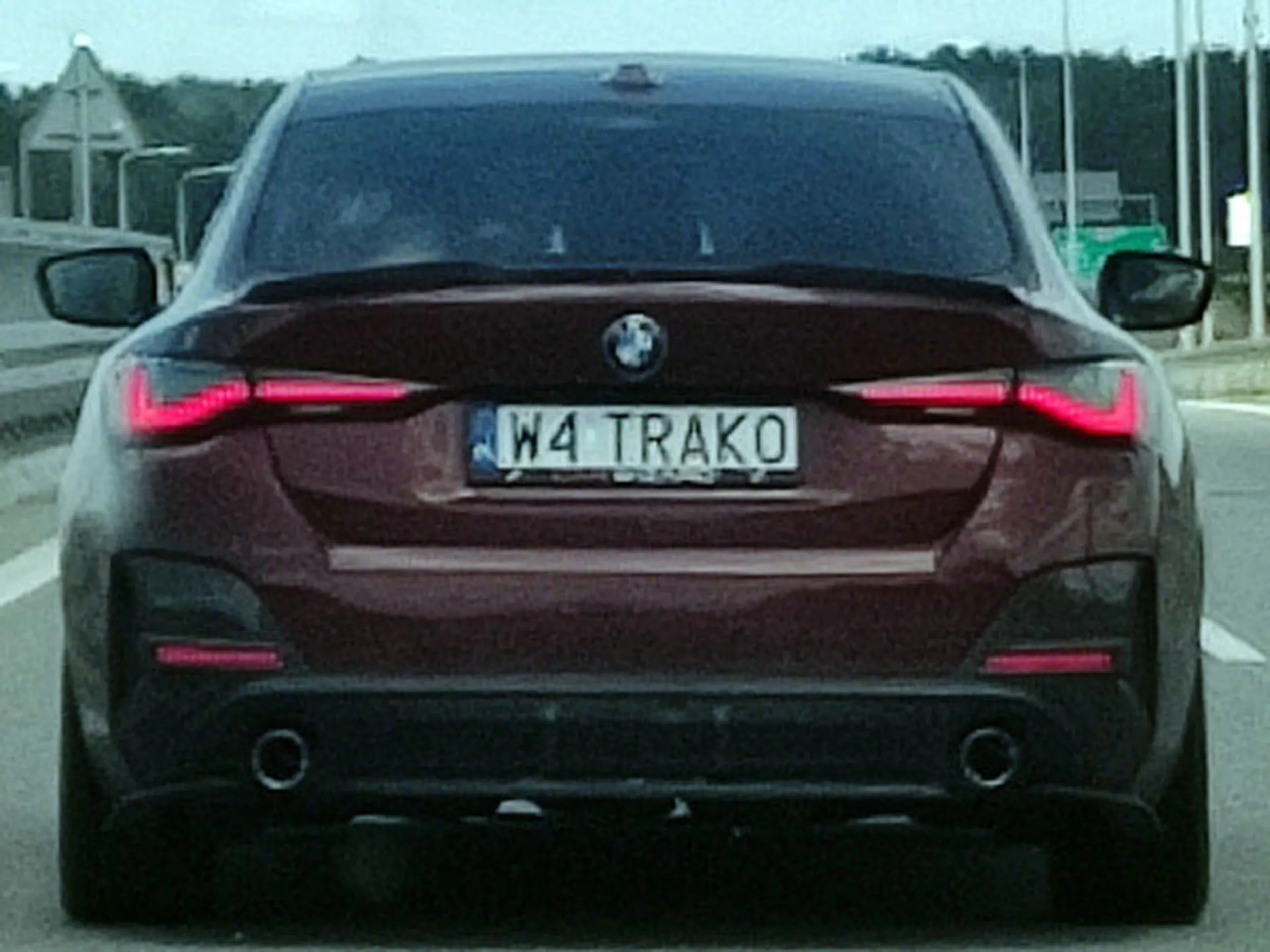 Fajny numer, blacha W4 TRAKO