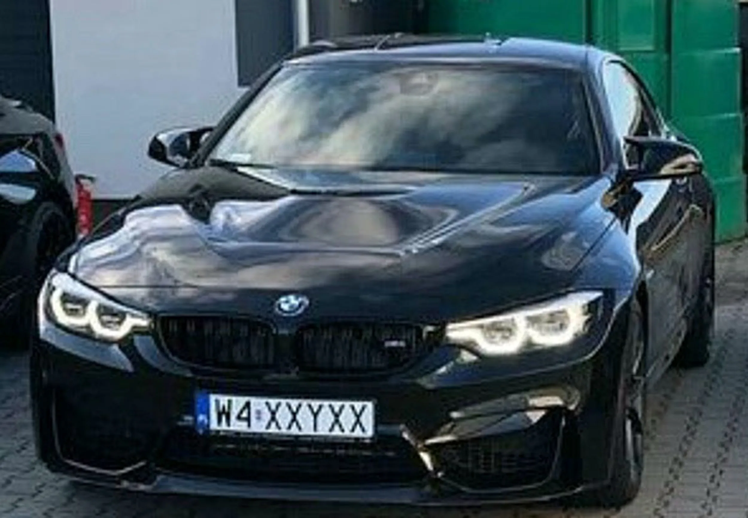 Fajny numer, blacha W4 XXYXX