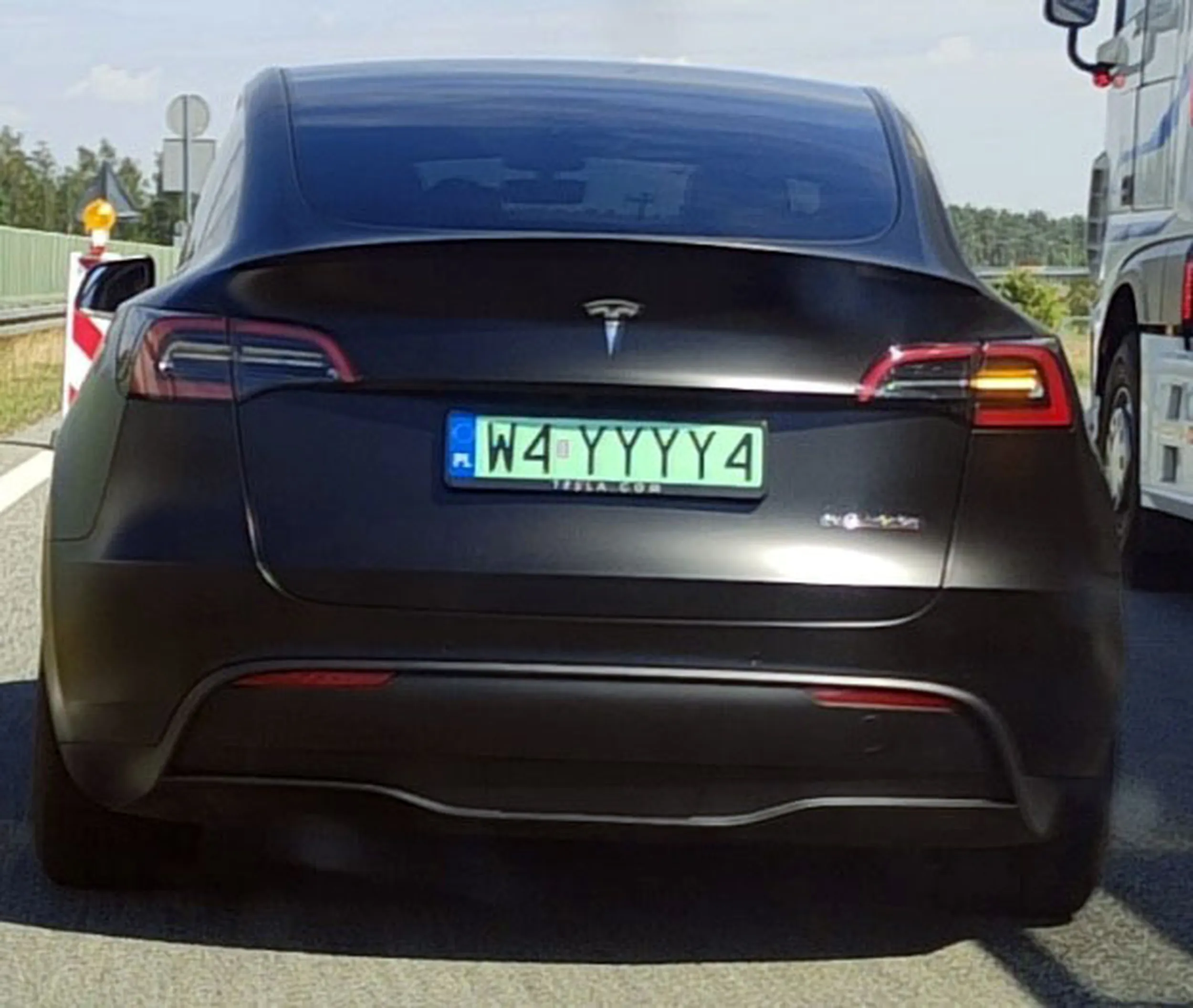 Fajny numer, blacha W4 YYYY4