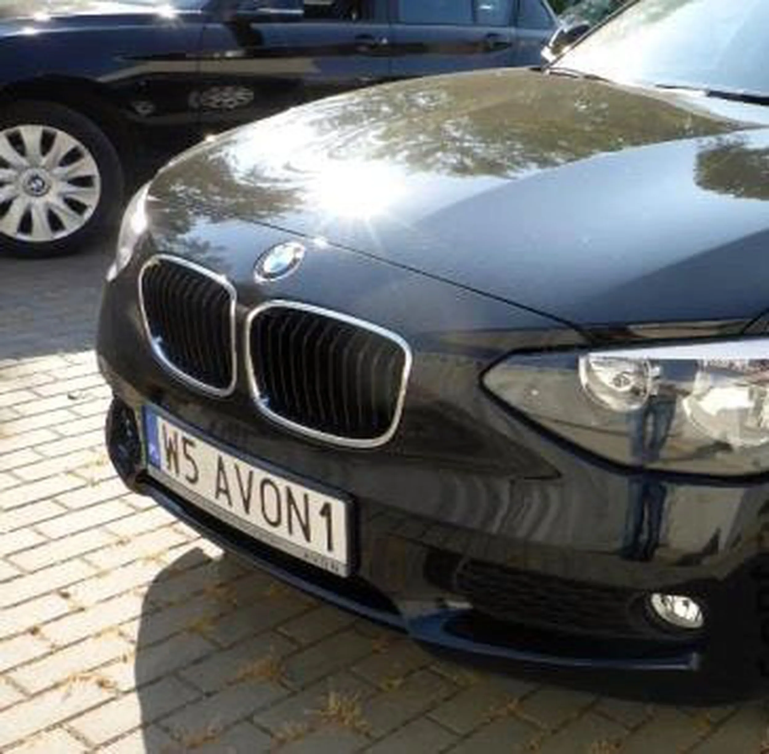 Fajny numer, blacha W5 AVON1