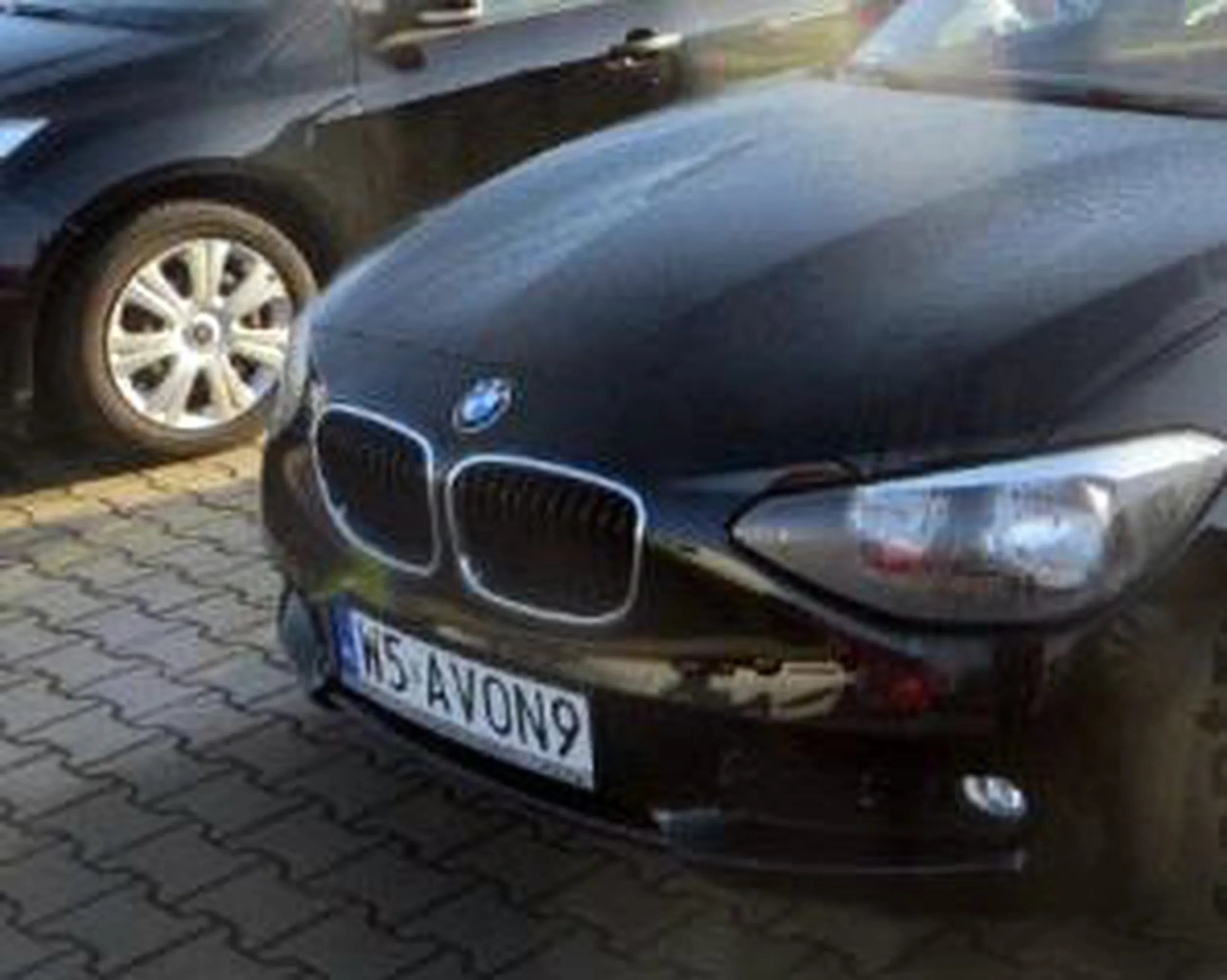 Fajny numer, blacha W5 AVON9