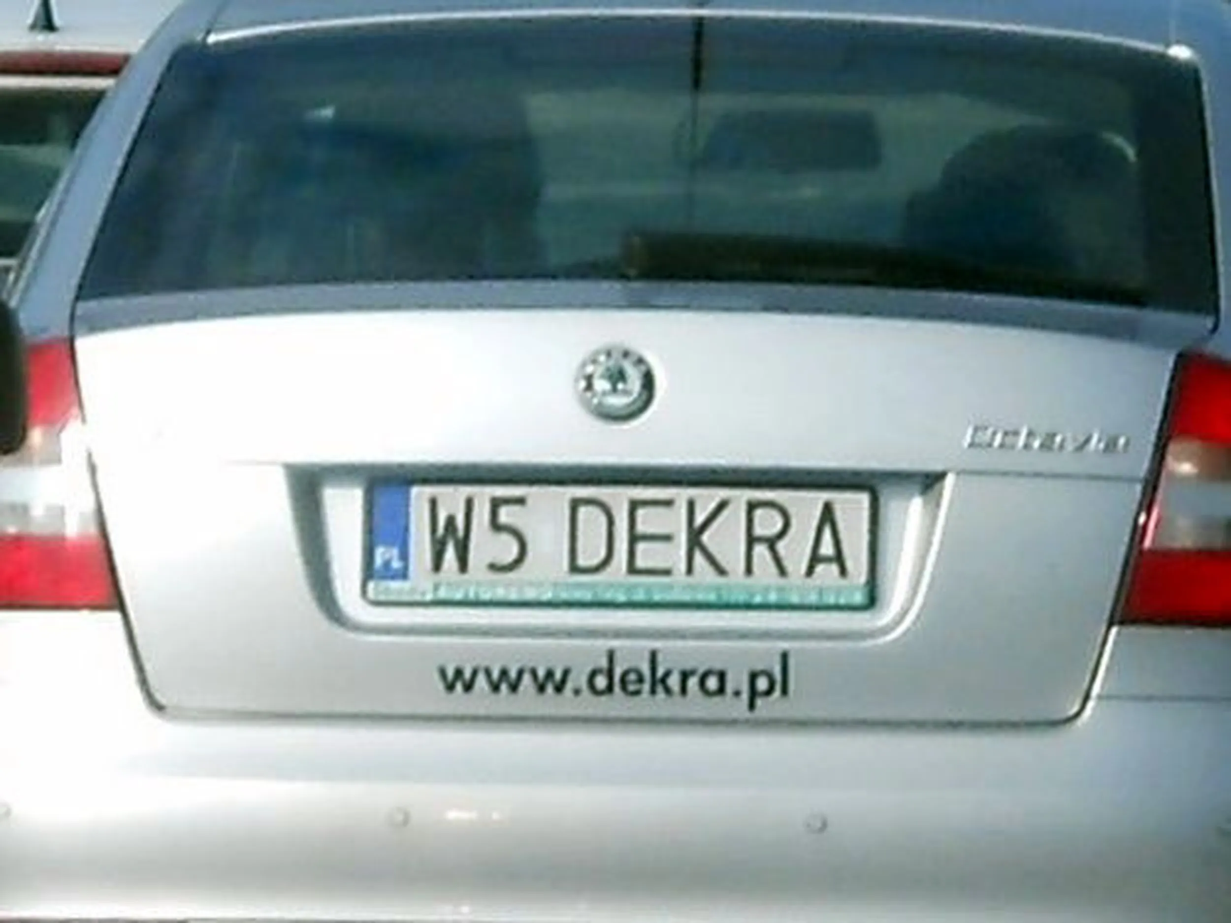 Fajny numer, blacha W5 DEKRA