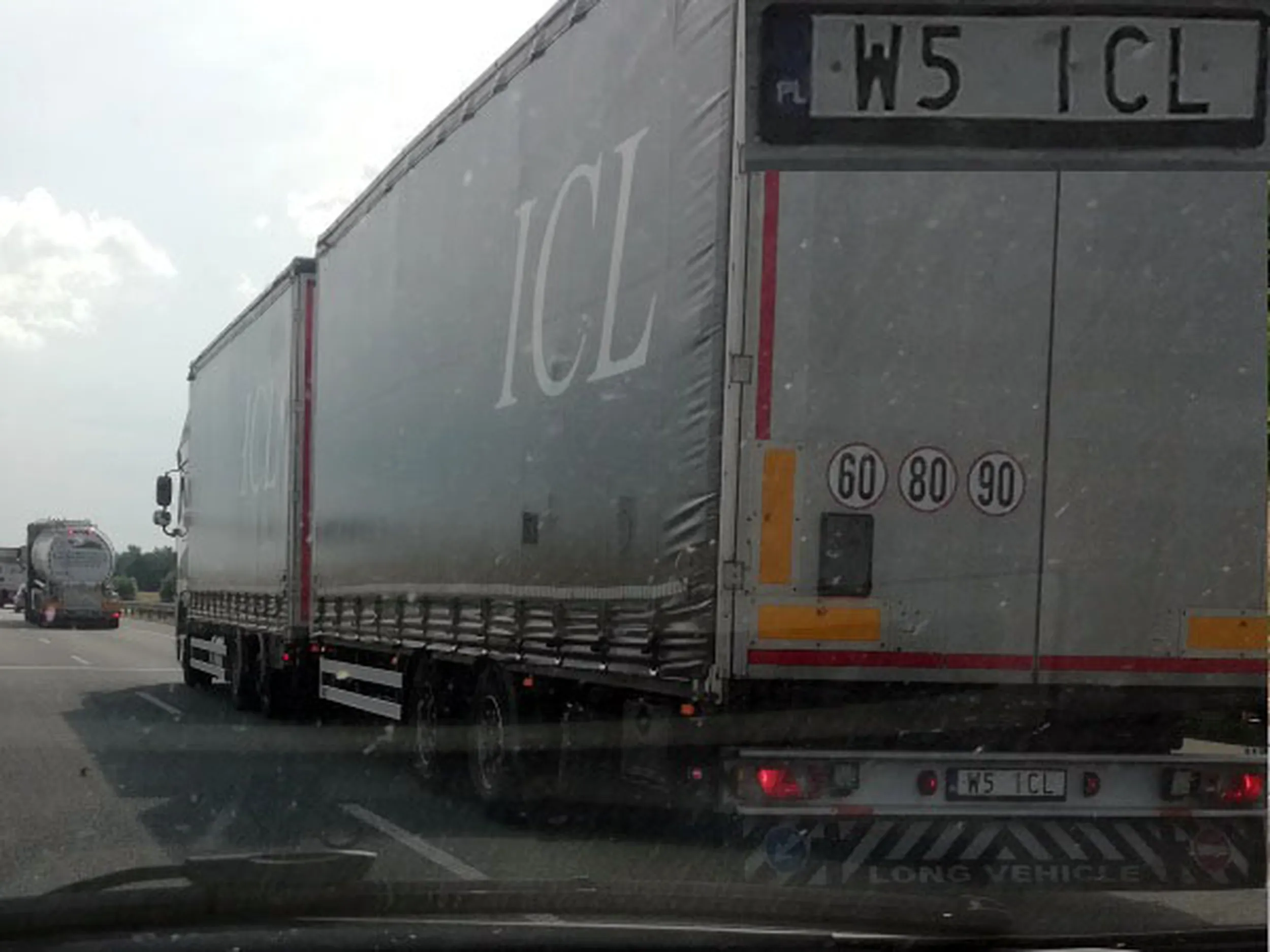 Fajny numer, blacha W5 ICL