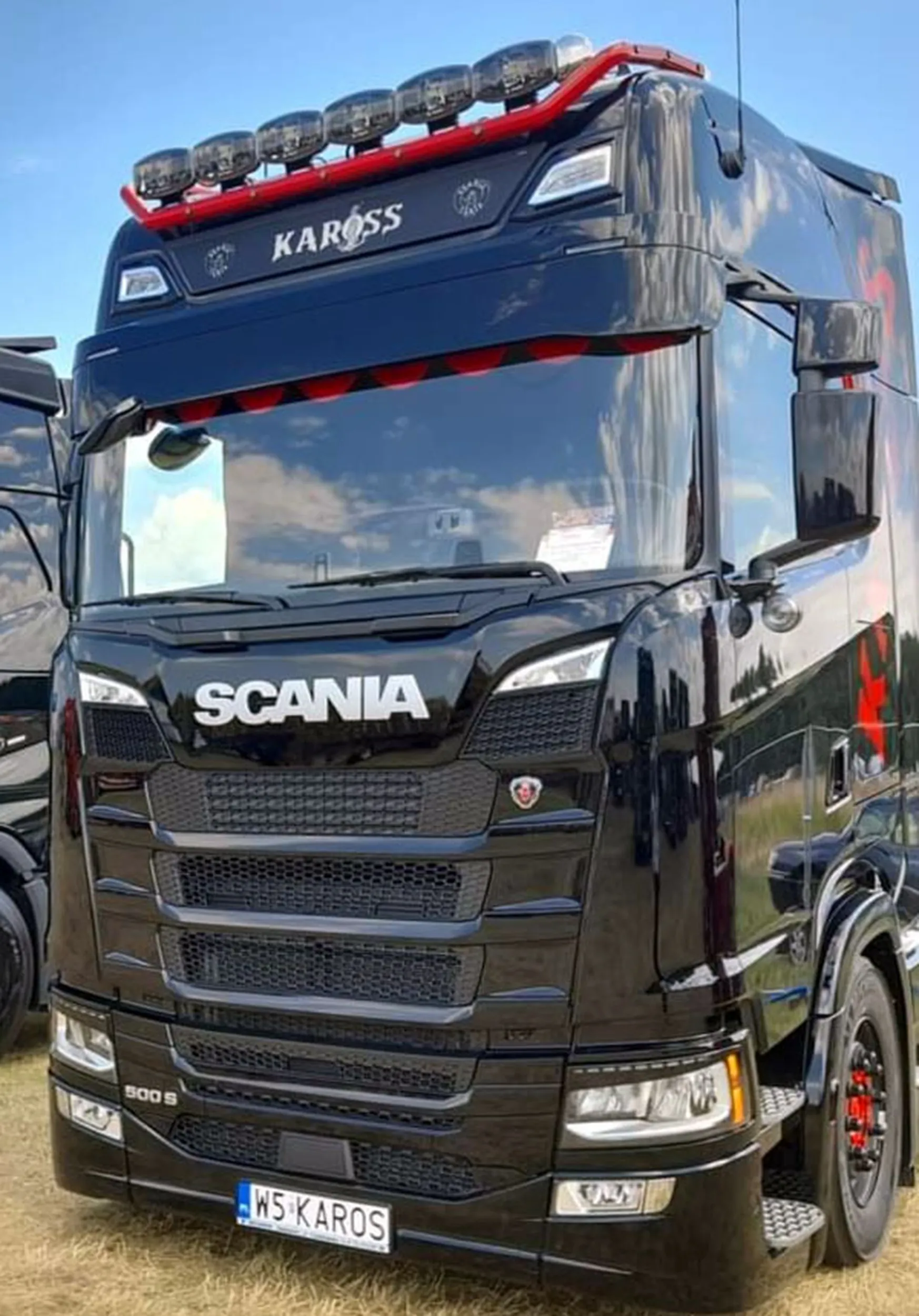 Fajny numer, blacha W5 KAROS