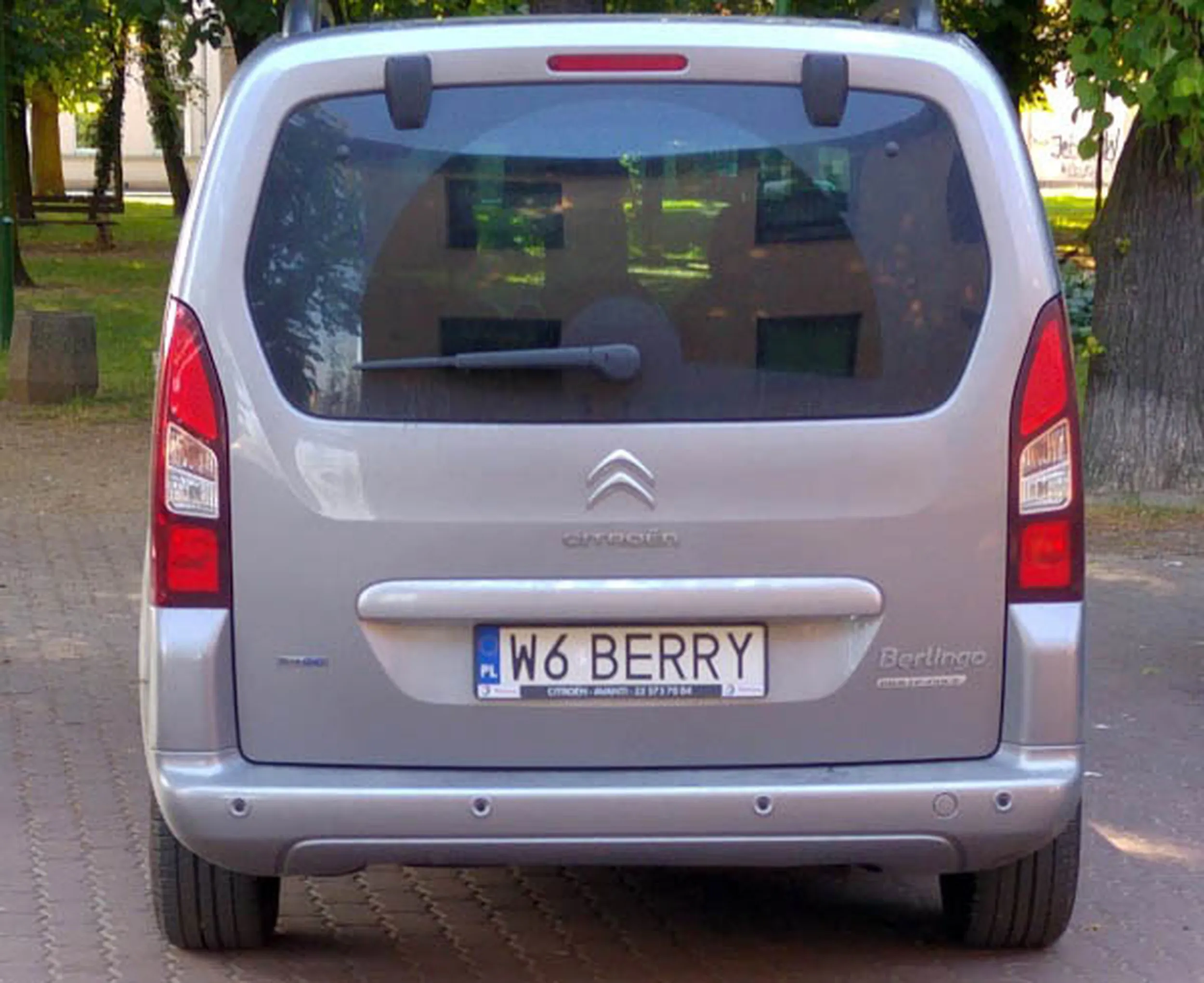 Fajny numer, blacha W6 BERRY