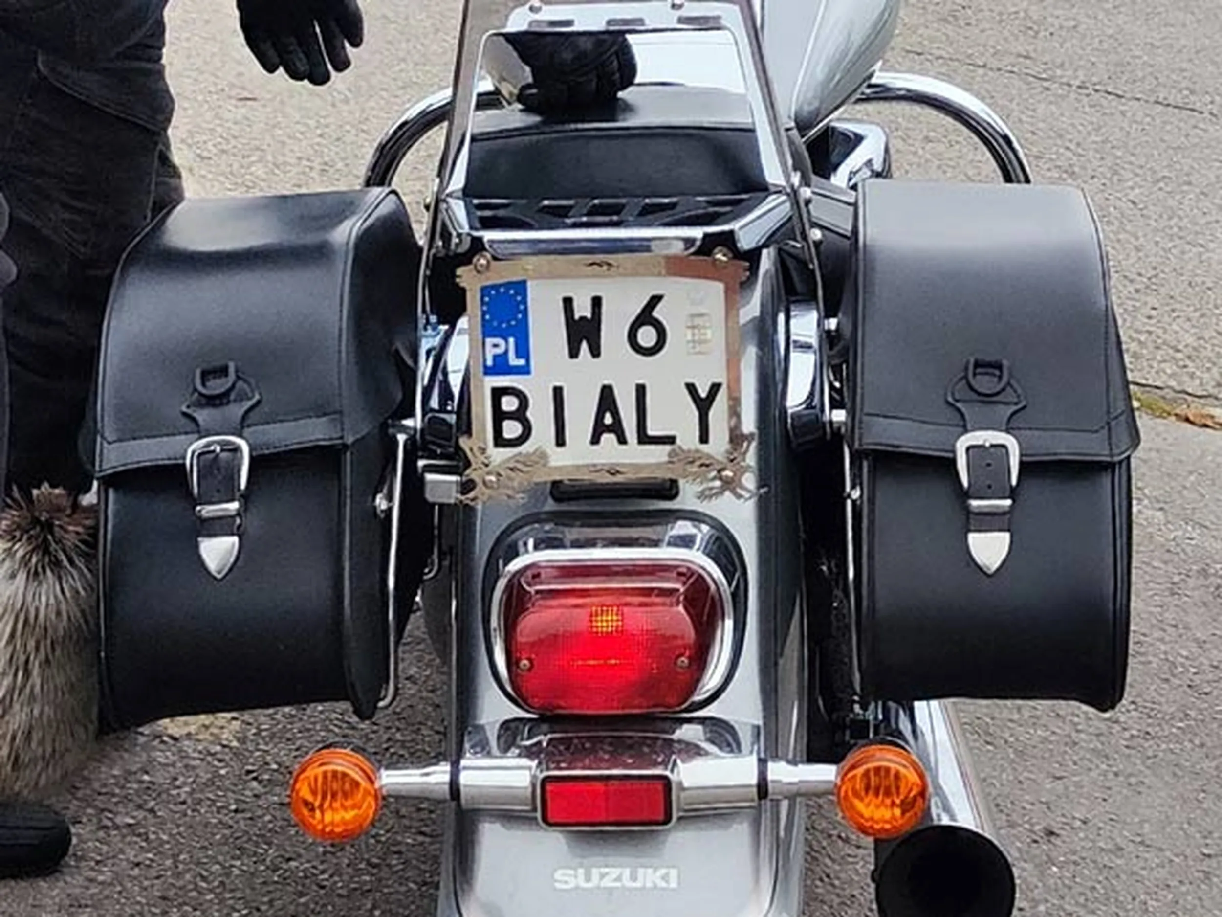 Fajny numer, blacha W6 BIALY