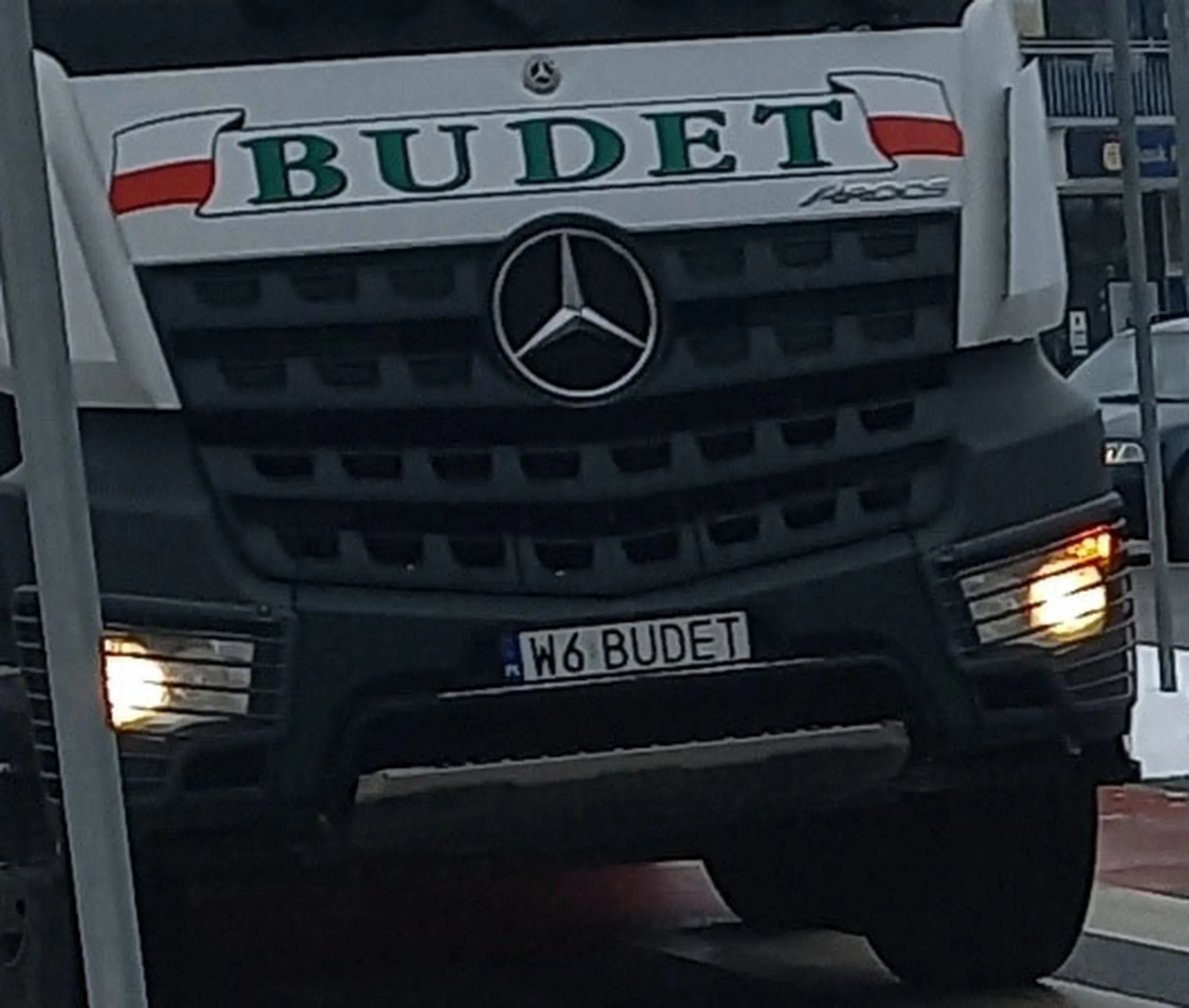 Fajny numer, blacha W6 BUDET