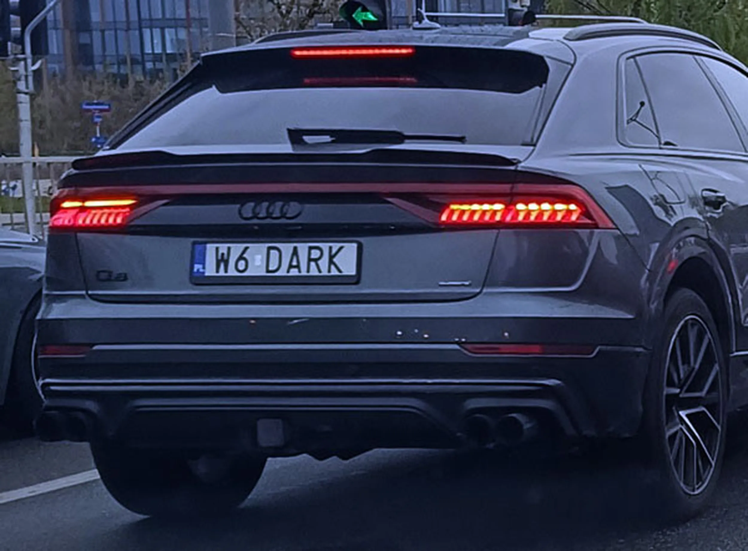 Fajny numer, blacha W6 DARK