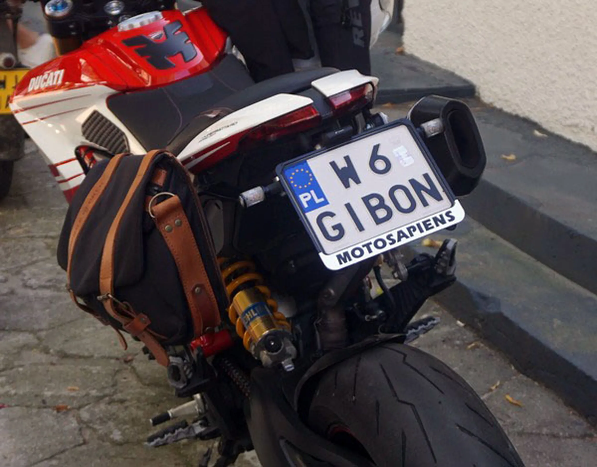 Fajny numer, blacha W6 GIBON