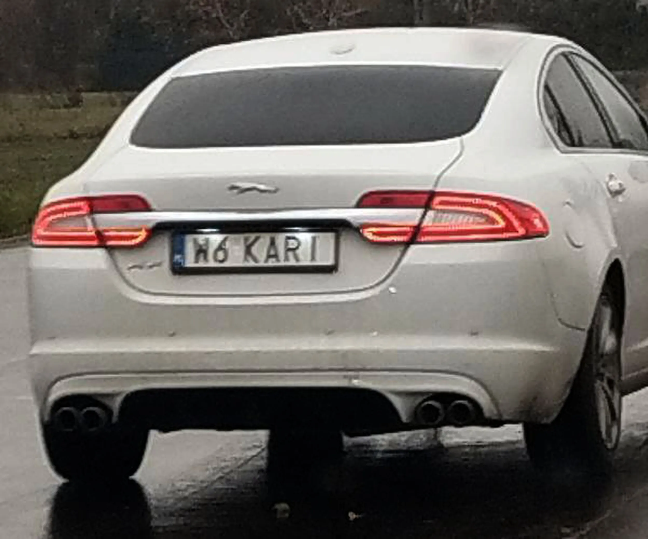 Fajny numer, blacha W6 KARI