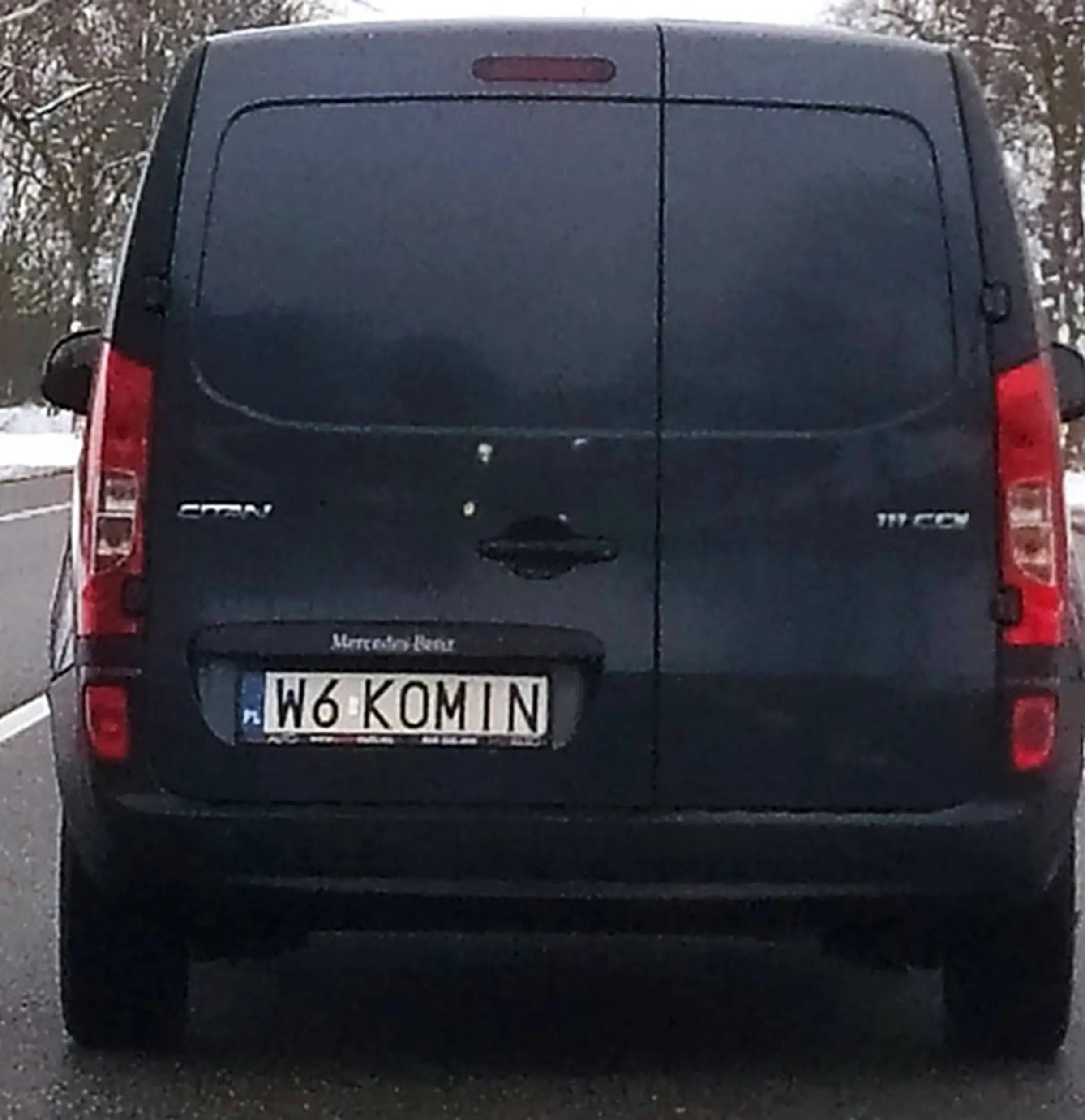 Fajny numer, blacha W6 KOMIN