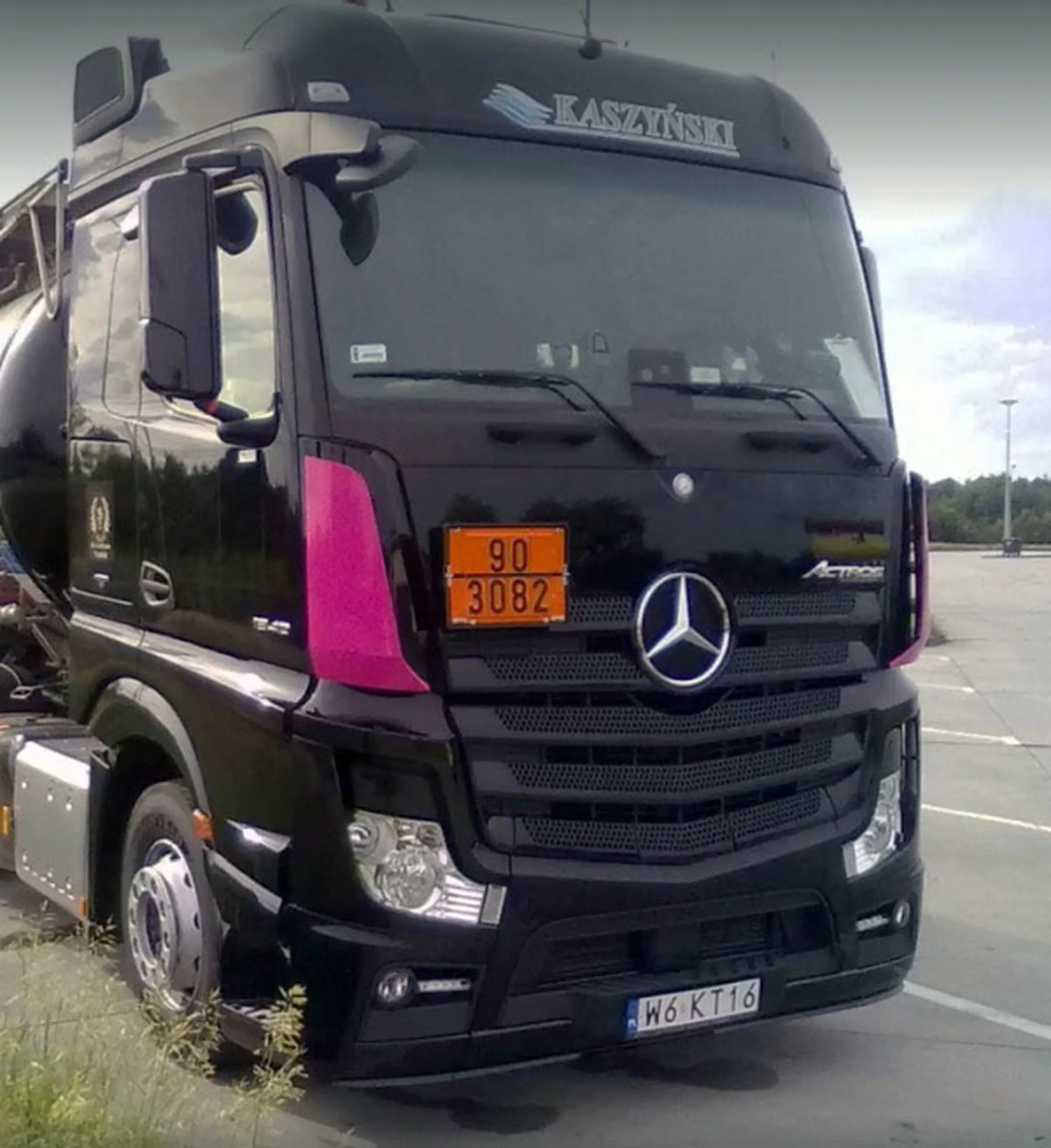 Fajny numer, blacha W6 KT16