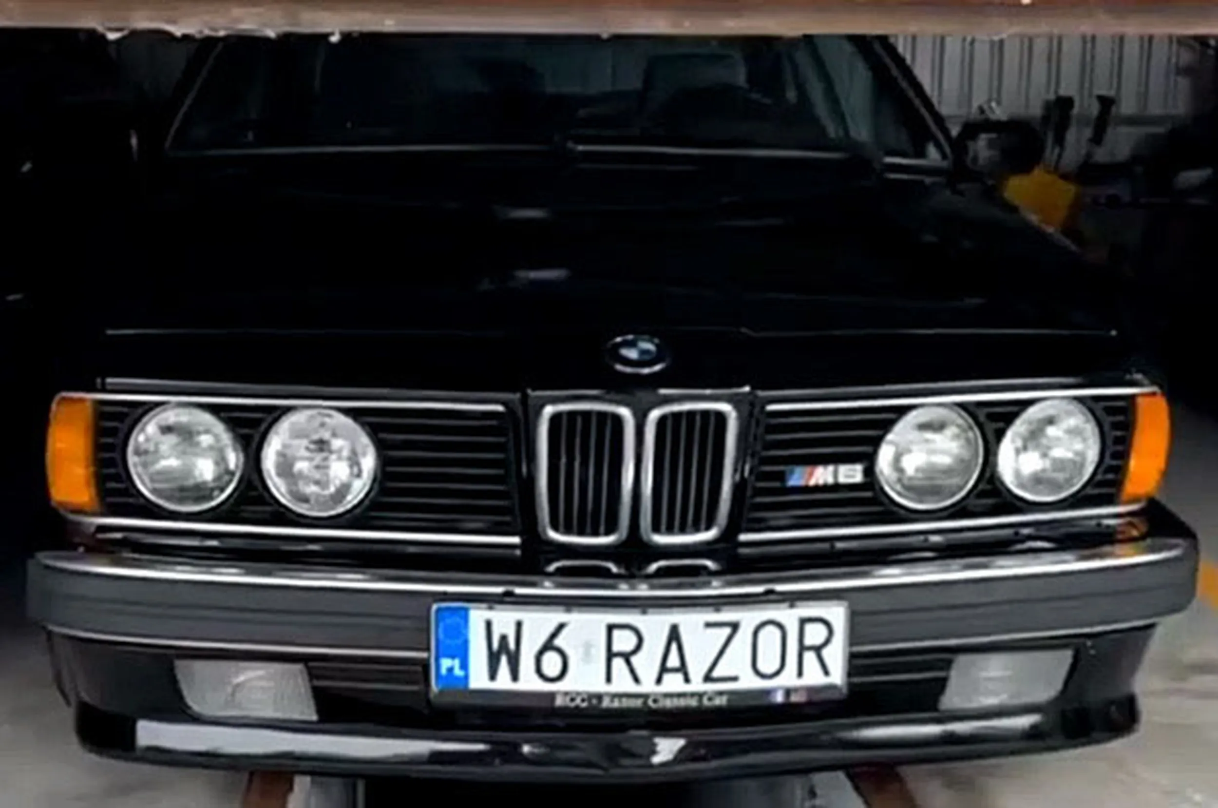 Fajny numer, blacha W6 RAZOR