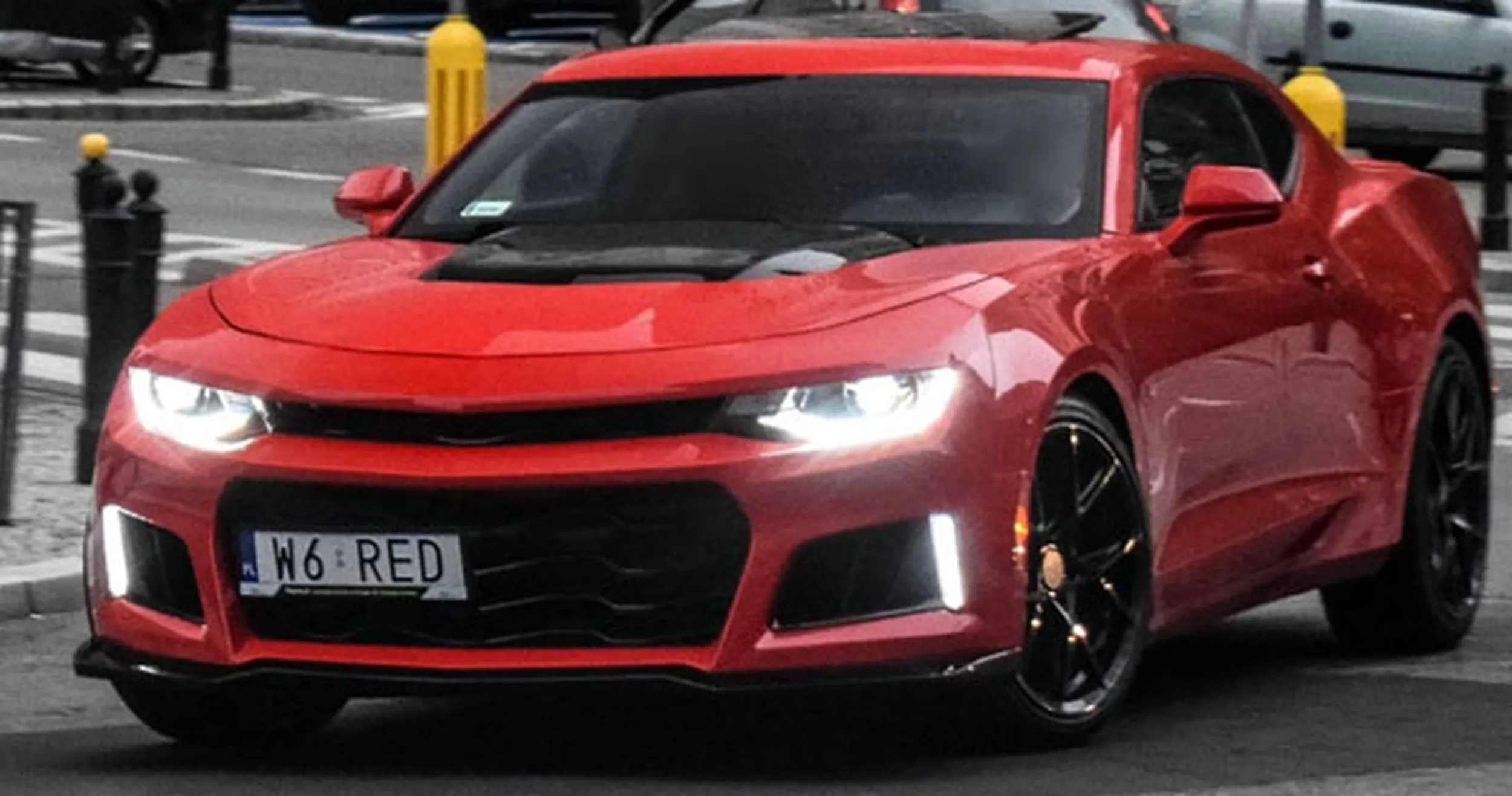 Fajny numer, blacha W6 RED