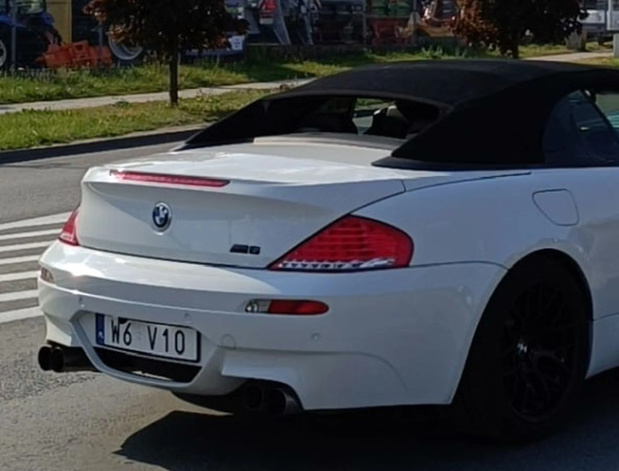 Fajny numer, blacha W6 V10