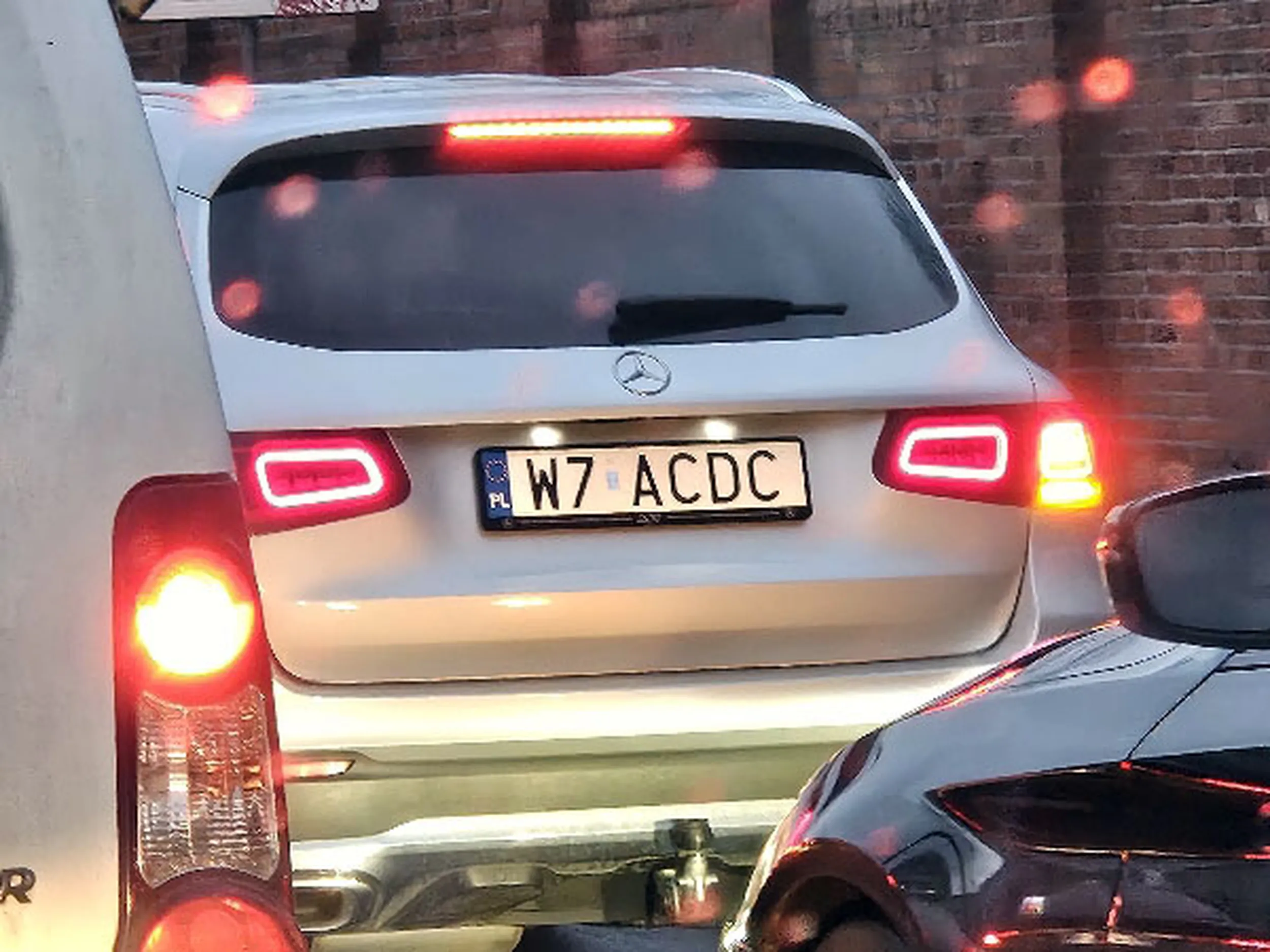 Fajny numer, blacha W7 ACDC