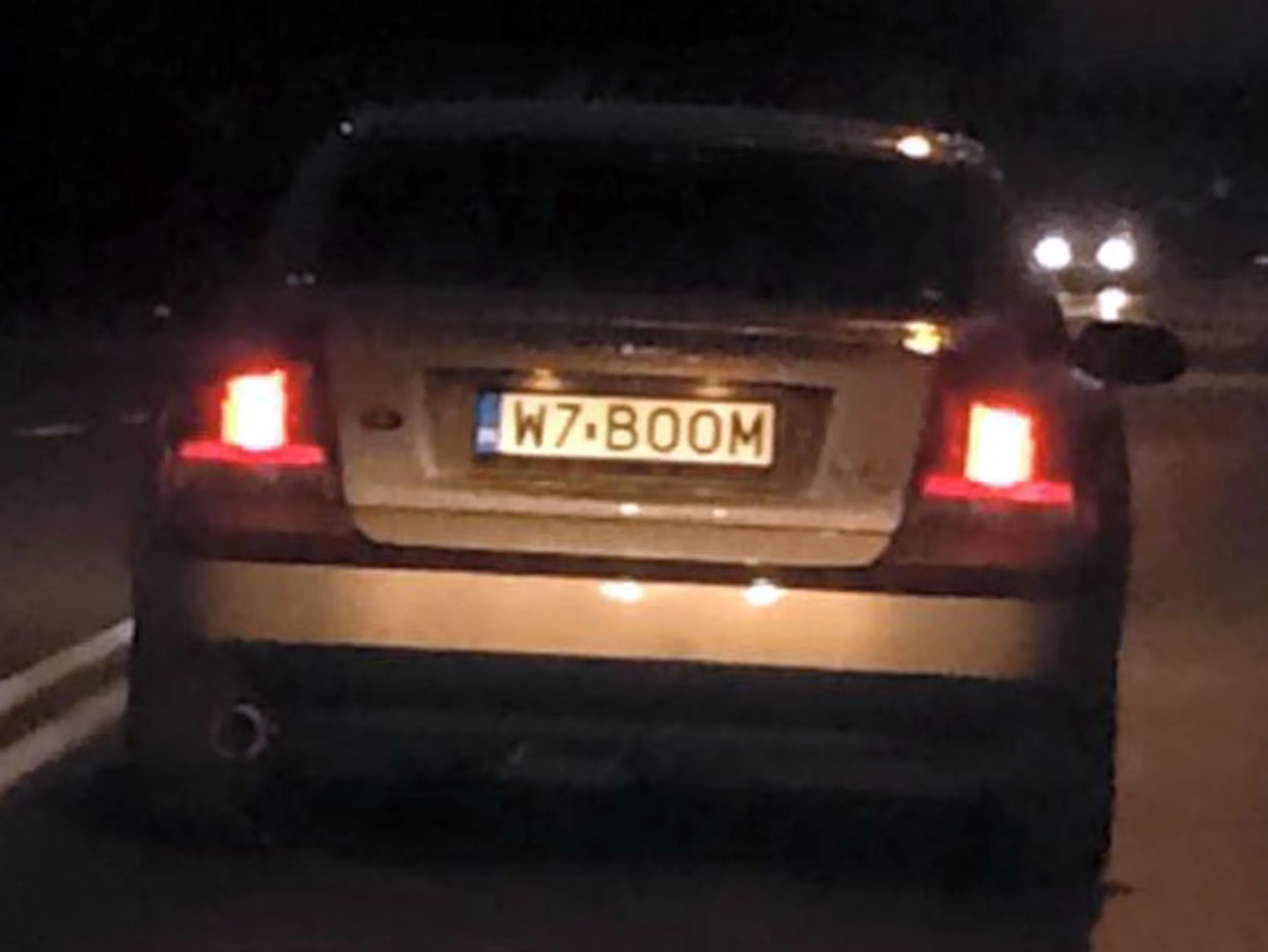 Fajny numer, blacha W7 BOOM