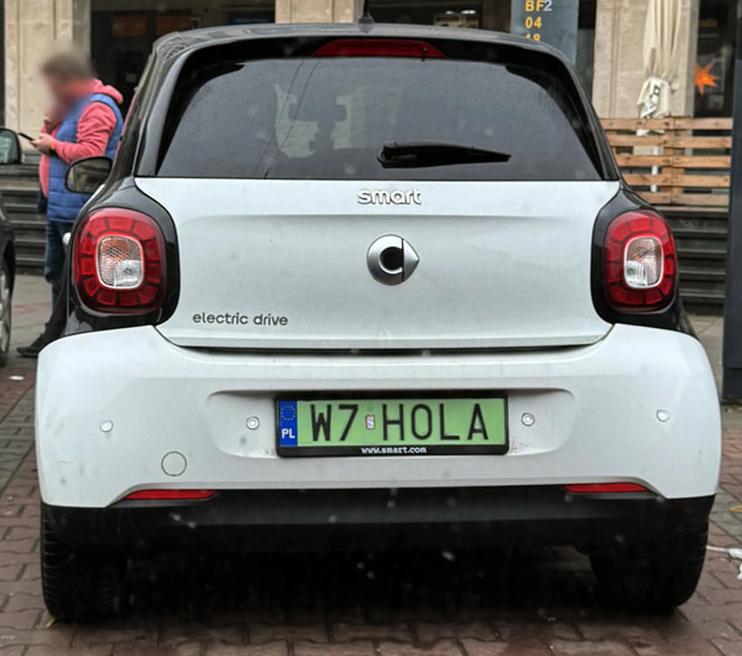 Fajny numer, blacha W7 HOLA