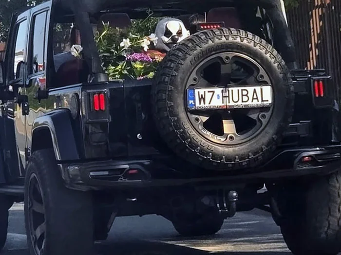 Fajny numer, blacha W7 HUBAL